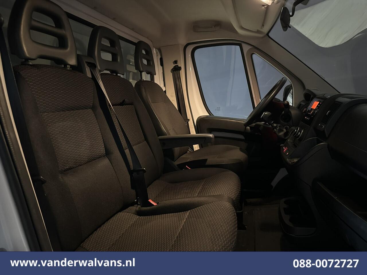 Citroen JUMPER 2.2 BlueHDi 141pk Bakwagen Laadklep Euro6 Airco | 1115kg laadvermogen | Cruisecontrol Bijrijdersbank.