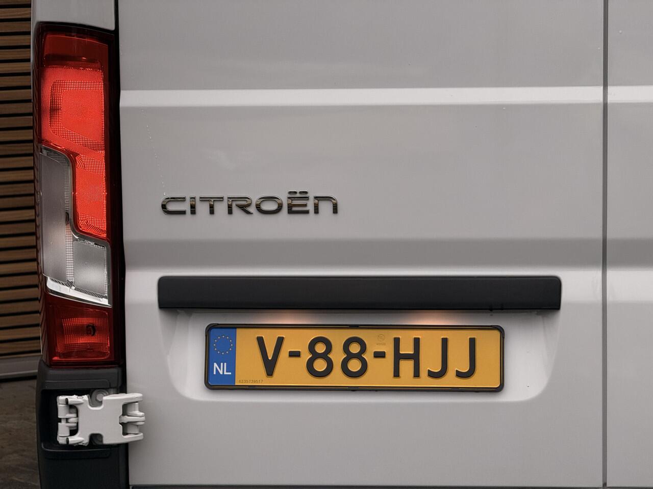 Citroen JUMPER 2.2 BlueHDi 120 S&S L2H1 3.0t Trekhaak / Camera / LED / Airco