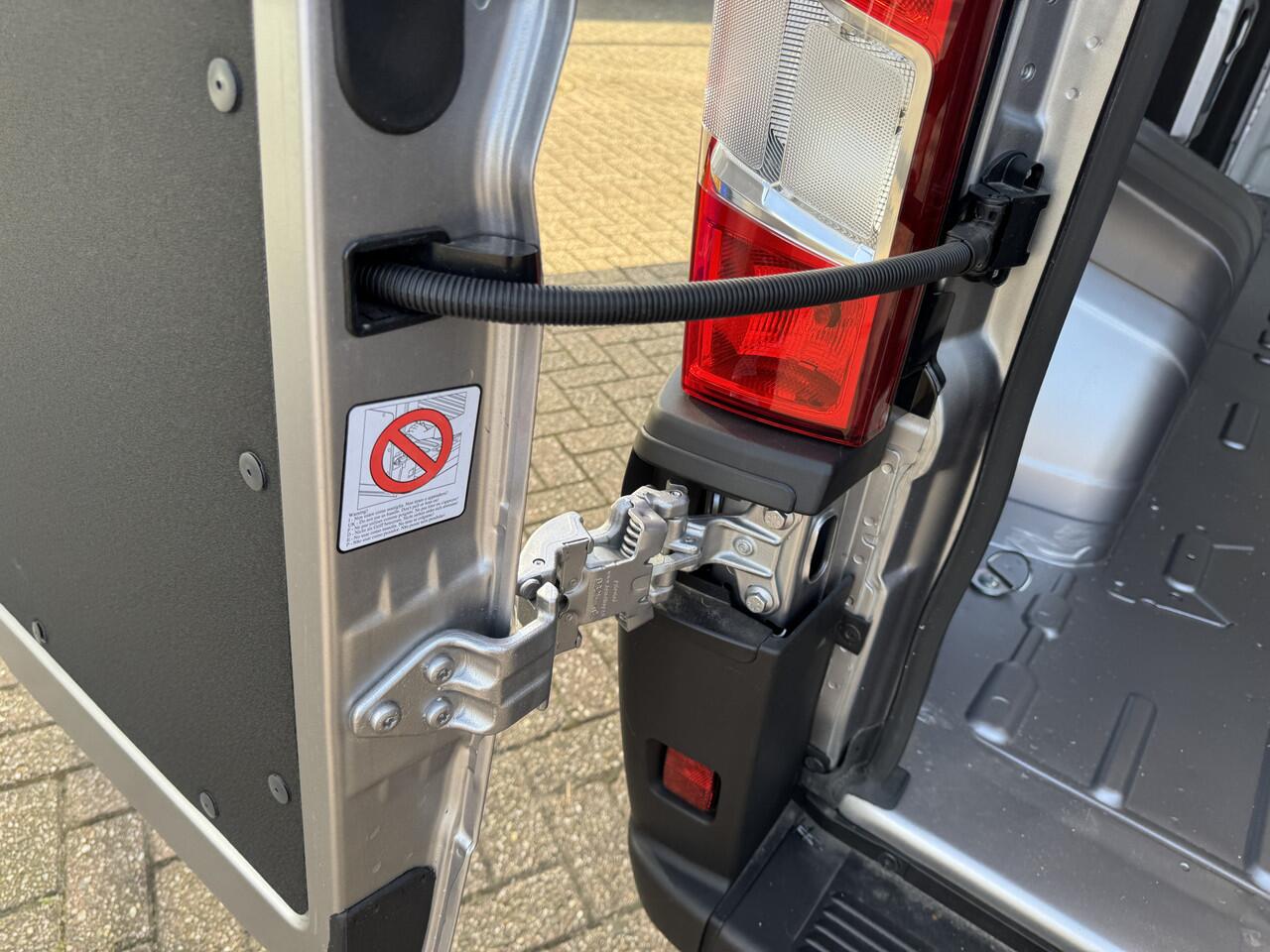 Citroen JUMPER 2.2 BlueHDi 140 S&S L2H2 3.5t AUTOMAAT|CAMERA|BPM VRIJ!