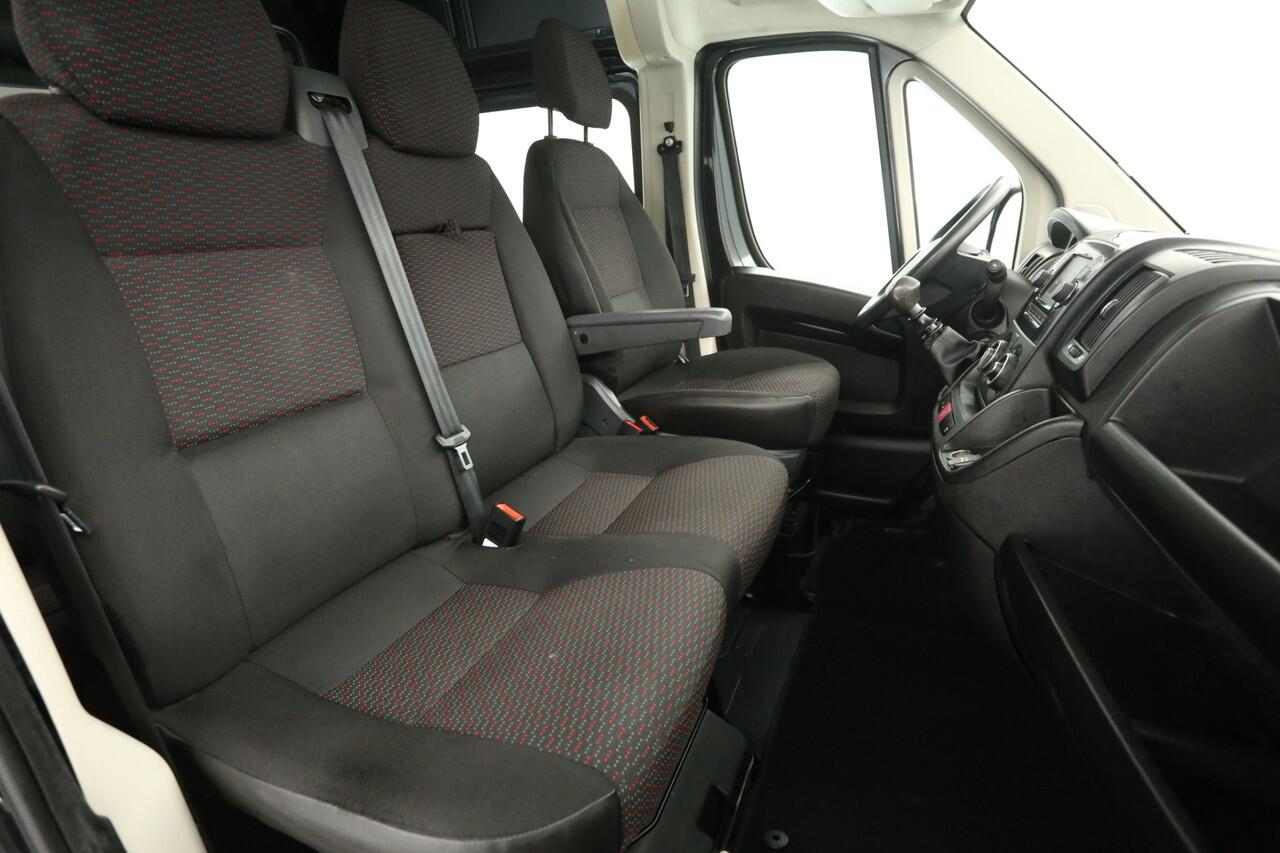 Citroen JUMPER 30 2.2 BlueHDi L2H2 | DC | Airco | Camera | Cruise | 2500kg | Trekh. | Navigatie