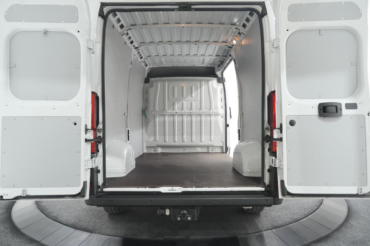 Citroen JUMPER 2.2 BlueHDi 120 L2H2 3.0t | Trekhaak | Betimmering Laadruimte | Apple Carplay | Parkeersensoren