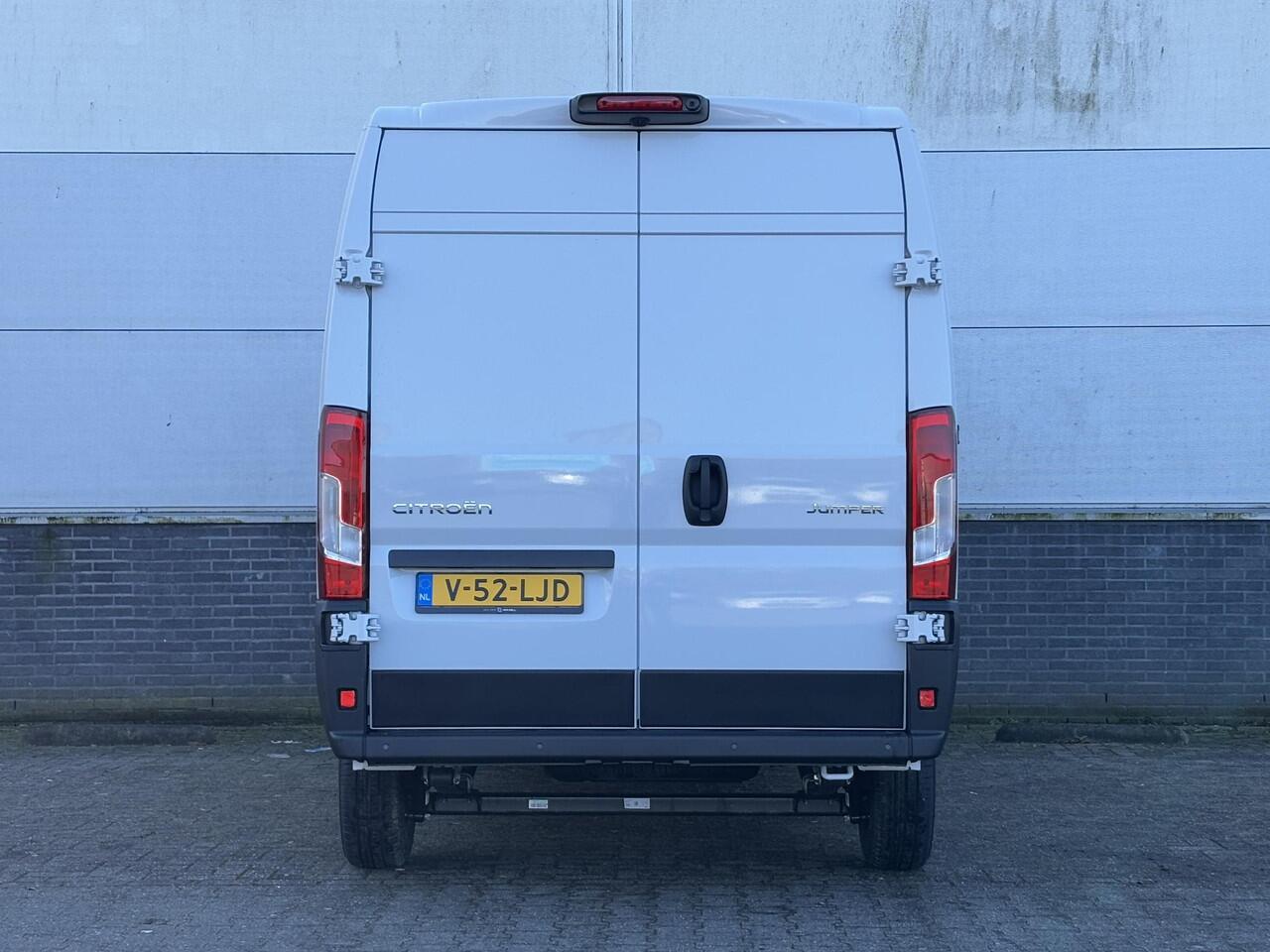 Citroen JUMPER L2H2 3.5t 2.2 BlueHDi 140pk EAT8 AUTOMAAT | BPM vrij | Multimedia | NAVI | Apple Carplay | Android Auto | DAB+ radio | Achteruitrijcamera | Surround view | Parkeersensoren voor en achter | Dode hoek detectie | Adaptive cruise control | Keyless entry | Cli