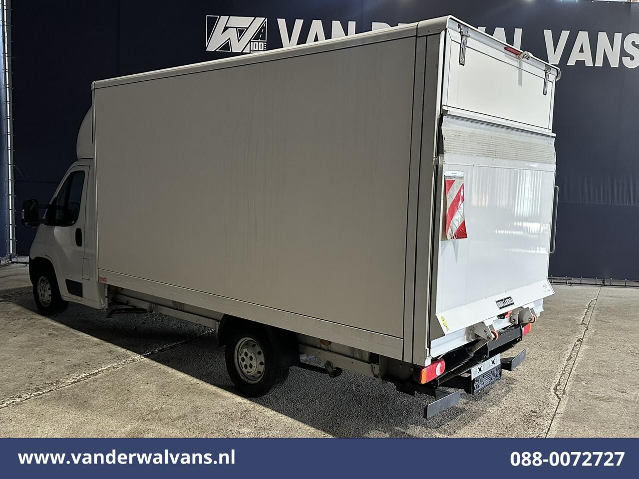 Citroen JUMPER 2.2 BlueHDi 141pk Bakwagen Laadklep Euro6 Airco | Camera | Cruisecontrol | 1020kg laadvermogen Bijrijdersbank