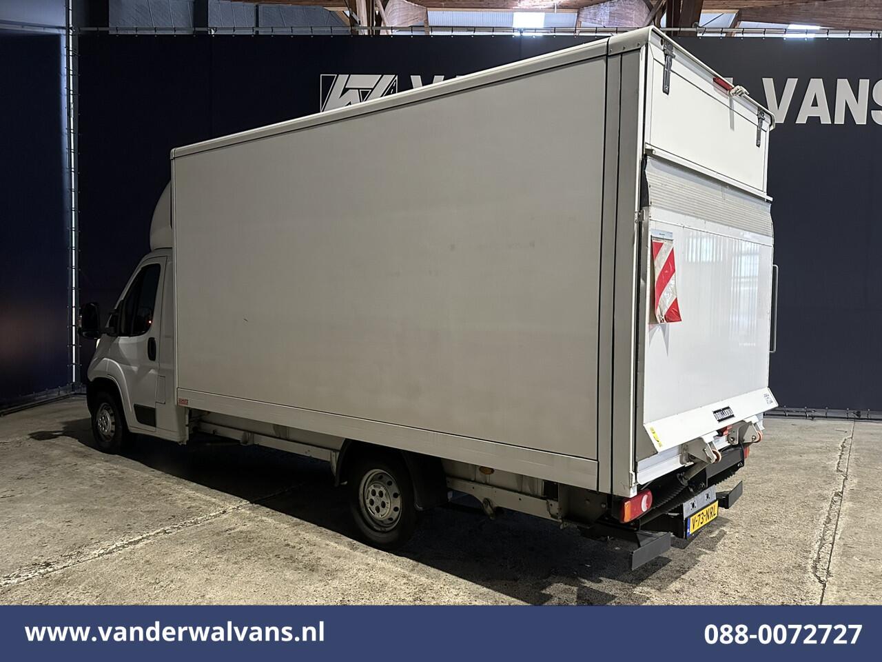 Citroen JUMPER 2.2 BlueHDi 141pk Bakwagen Laadklep Euro6 Airco | Camera | Cruisecontrol | 1020kg laadvermogen Bijrijdersbank