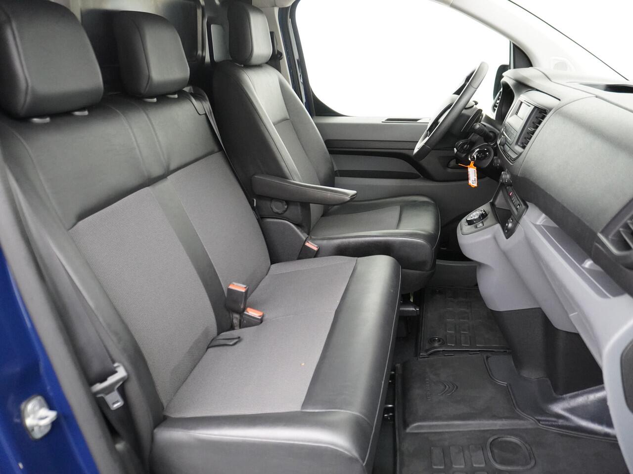 Citroen JUMPY 2.0HDI 123PK AUT-8 H1L3 120 XL 3-P Airco Cruise Control 3 persoons Schuifdeur Betonplex Lat om Lat betimmering Achterdeuren Bluetooth Euro 6