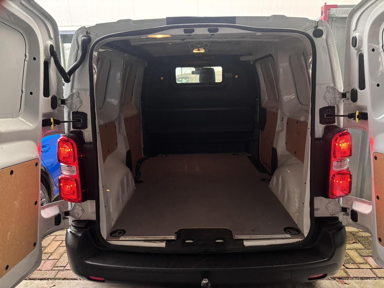 Citroen JUMPY L2 1.5 BlueHDi 100pk | TREKHAAK | CAMERA | 3-ZITS | NAVI | DAB+ | APPLE CARPLAY / ANDROID AUTO