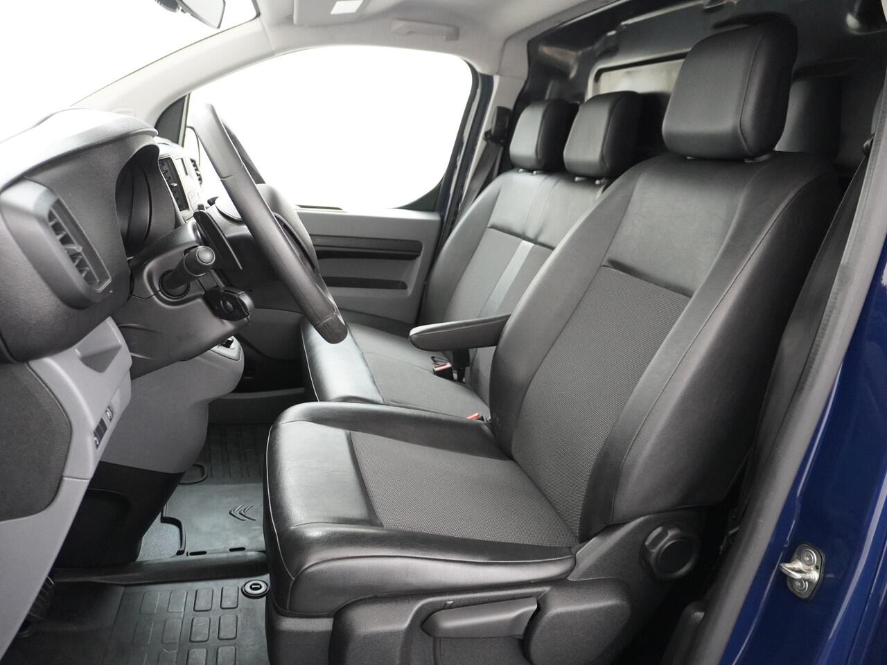 Citroen JUMPY 2.0HDI 123PK AUT-8 H1L3 120 XL 3-P Airco Cruise Control 3 persoons Schuifdeur Betonplex Lat om Lat betimmering Achterdeuren Bluetooth Euro 6