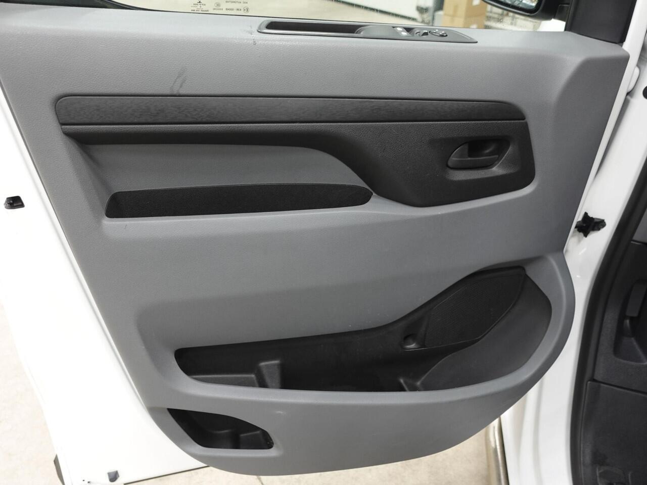 Citroen JUMPY 95pk L2 Airco Cruise control Parkeersensoren Euro6 Sidebars *