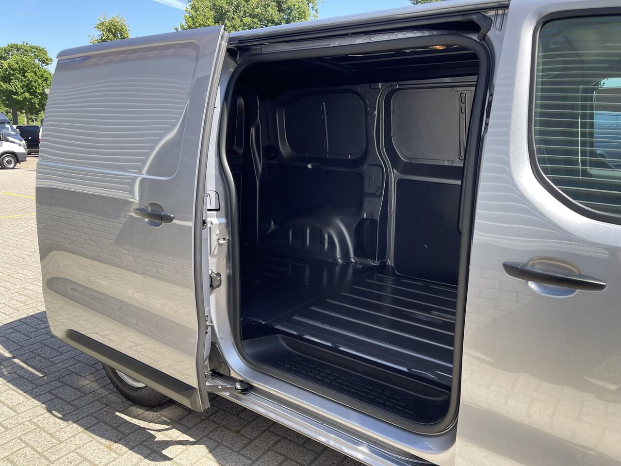 Citroen JUMPY 1.5 BlueHDI 120pk M Club L2H1 / vaste prijs rijklaar ¤ 16.950 ex btw / lease vanaf ¤ 285 / airco / cruise control / bijrijdersbank / grijs metallic / navigatie / euro 6 / bpm vrij