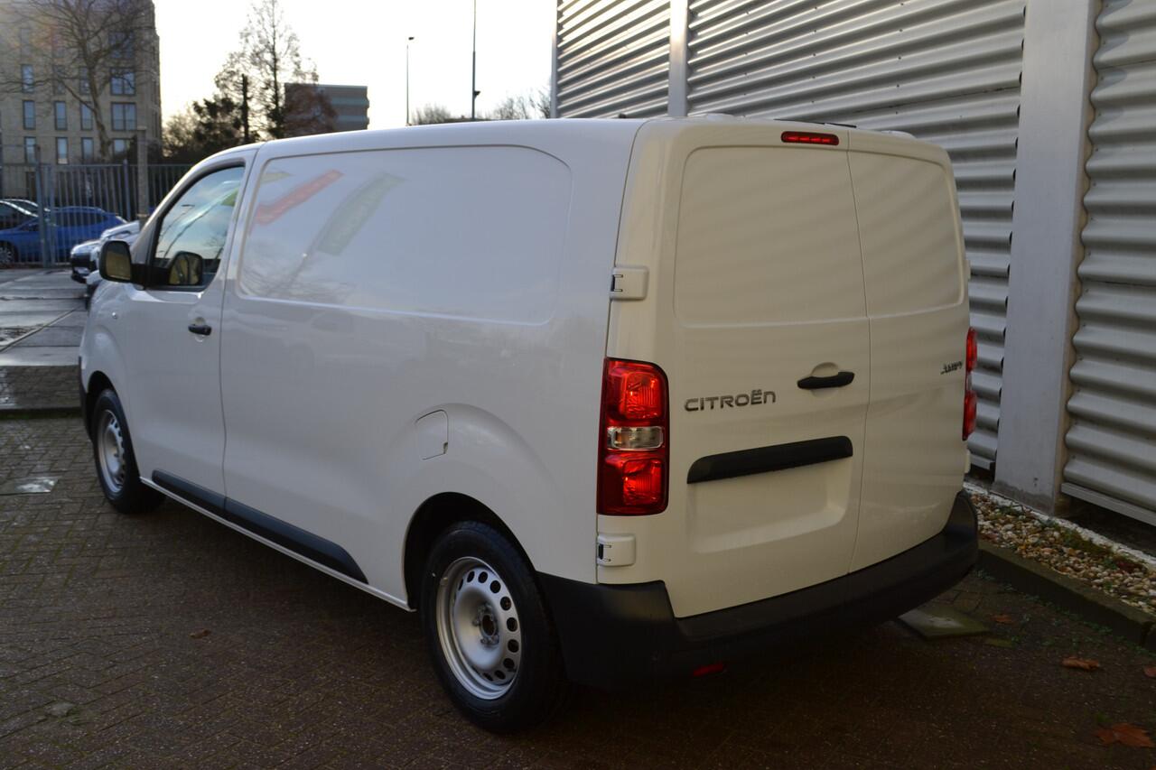 Citroen JUMPY 2.0 BlueHDI 145 L2 NAVIGATIE I PARKEERSENSOREN ACHTER I NIEUW MODEL + NIEUW LOGO I ¤ 24.950 Ex B.T.W. Operationele Lease E 484,- Ex. B.T.W. p/mnd., 60 mnd, 20.000 km per jaar,