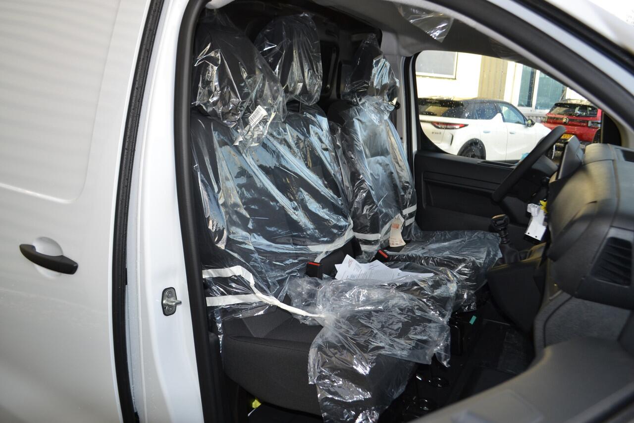 Citroen JUMPY 2.0 BlueHDI 145 L2 NAVIGATIE I PARKEERSENSOREN ACHTER I NIEUW MODEL + NIEUW LOGO I ¤ 24.950 Ex B.T.W. Operationele Lease E 484,- Ex. B.T.W. p/mnd., 60 mnd, 20.000 km per jaar,