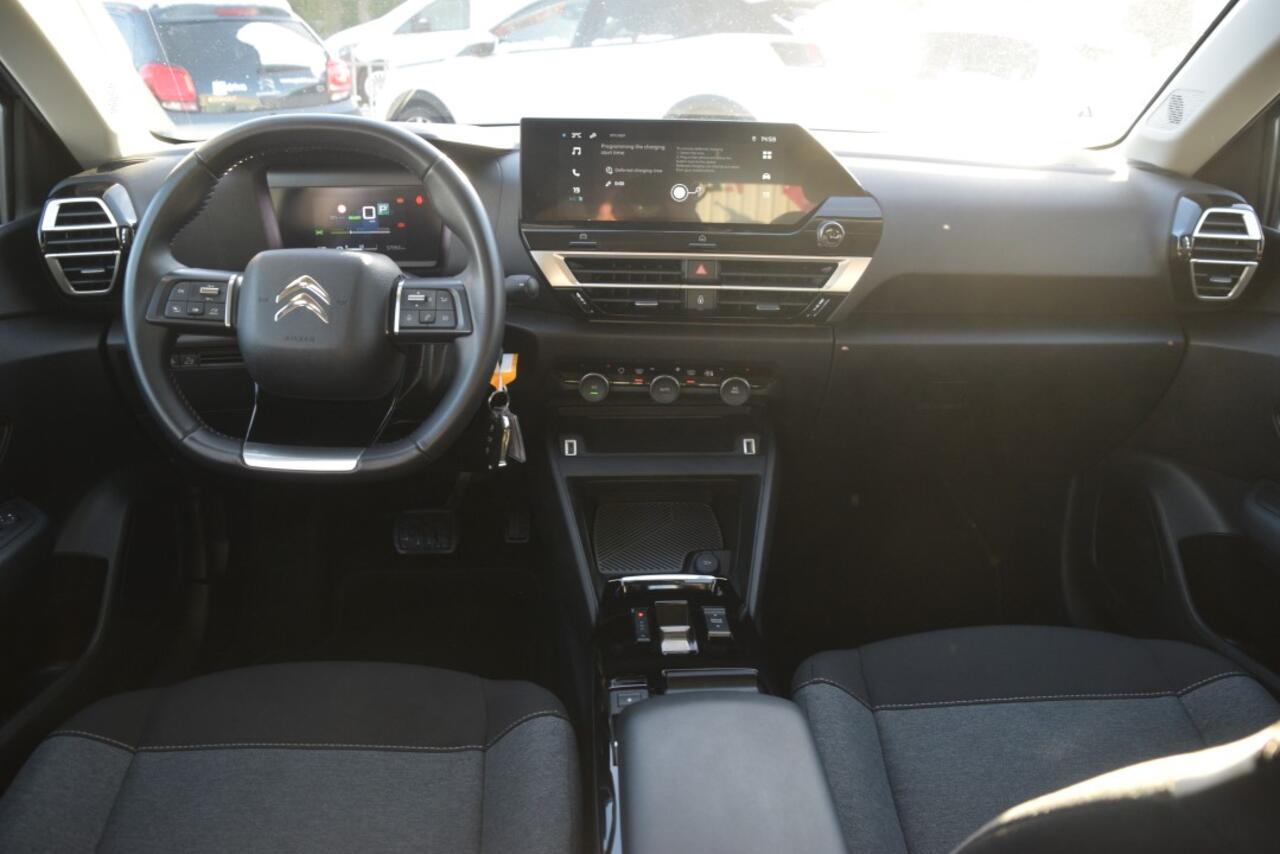 Citroen ë-C4 X Feel 50 kWh SOH 98,8% | 3 fasen | Camera | Carplay | LED | LMV | Bluetooth | PDC | DAB