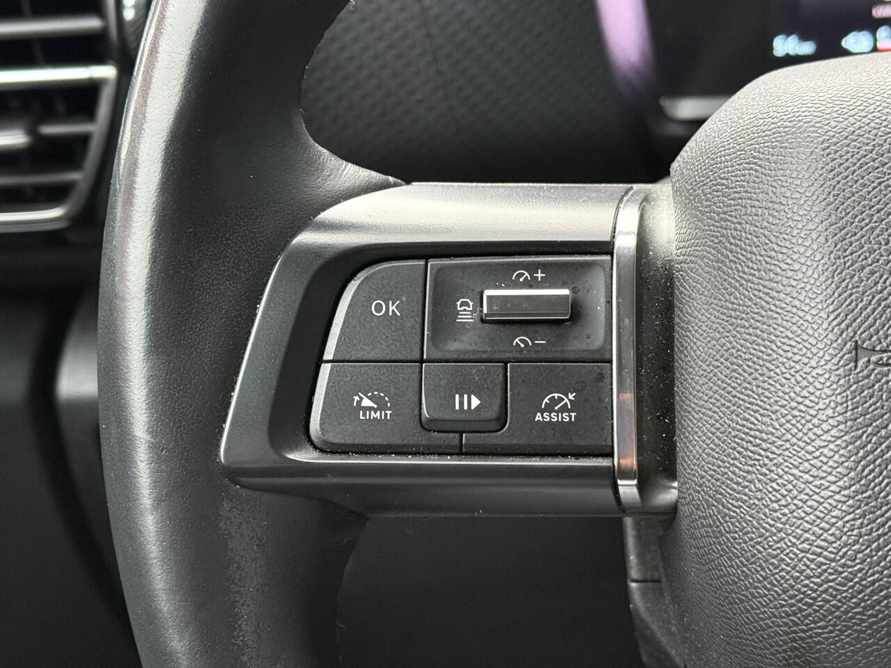 Citroen ë-C4 BJR 2023 Shine Pack Business 136 PK 50 kWh STOELVERWARMING | CAMERA | CLIMA | LEDER