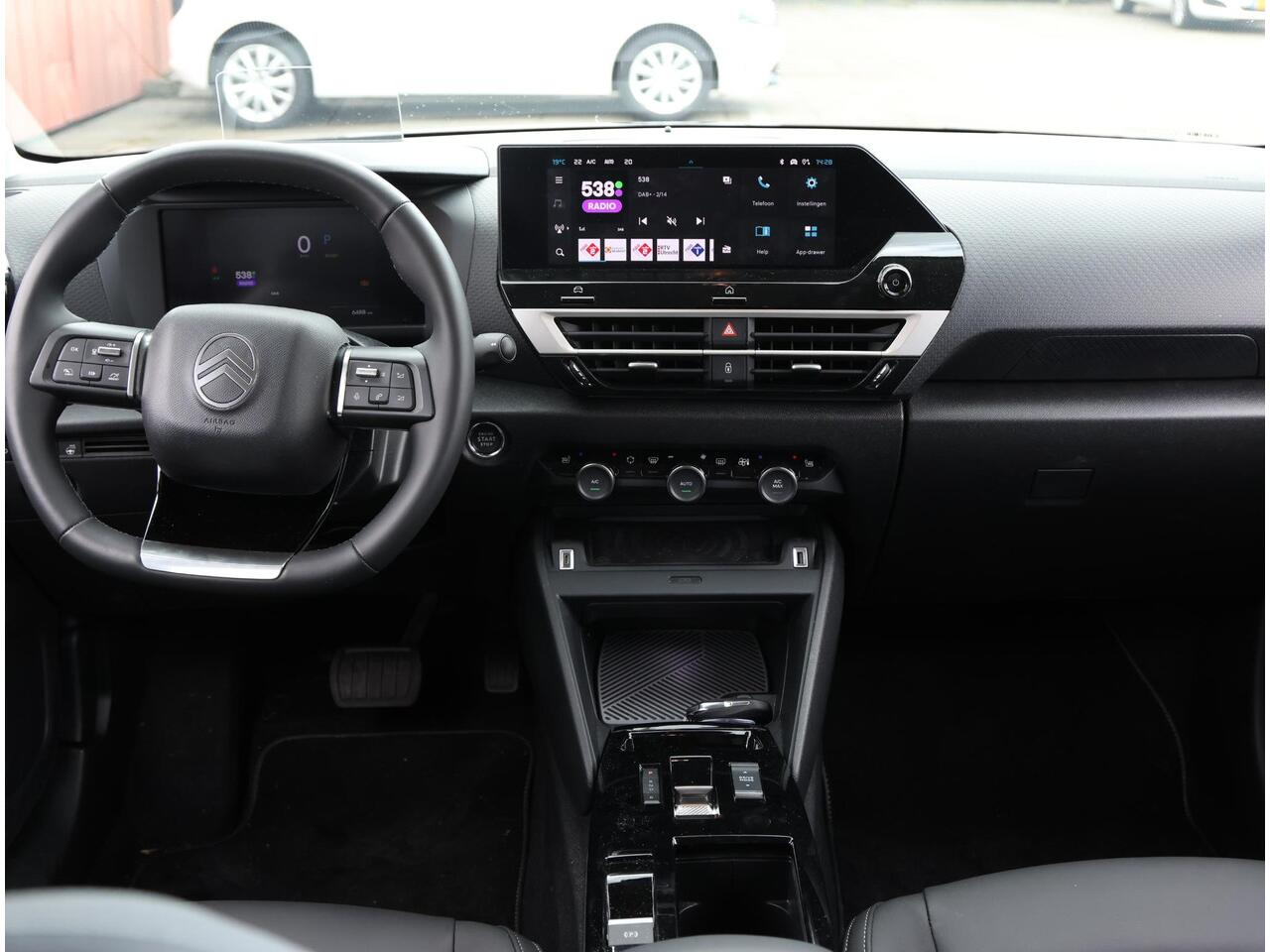 Citroen ë-C4 Max 156PK Extended range 54 kWh | AppleCarPlay/AndroidAuto | Adaptieve Cruise Control | Navigatie | LMV | Climate Control | 360'Camera | Head-Up Display | Armsteun | Isofix | Privacy Glass |