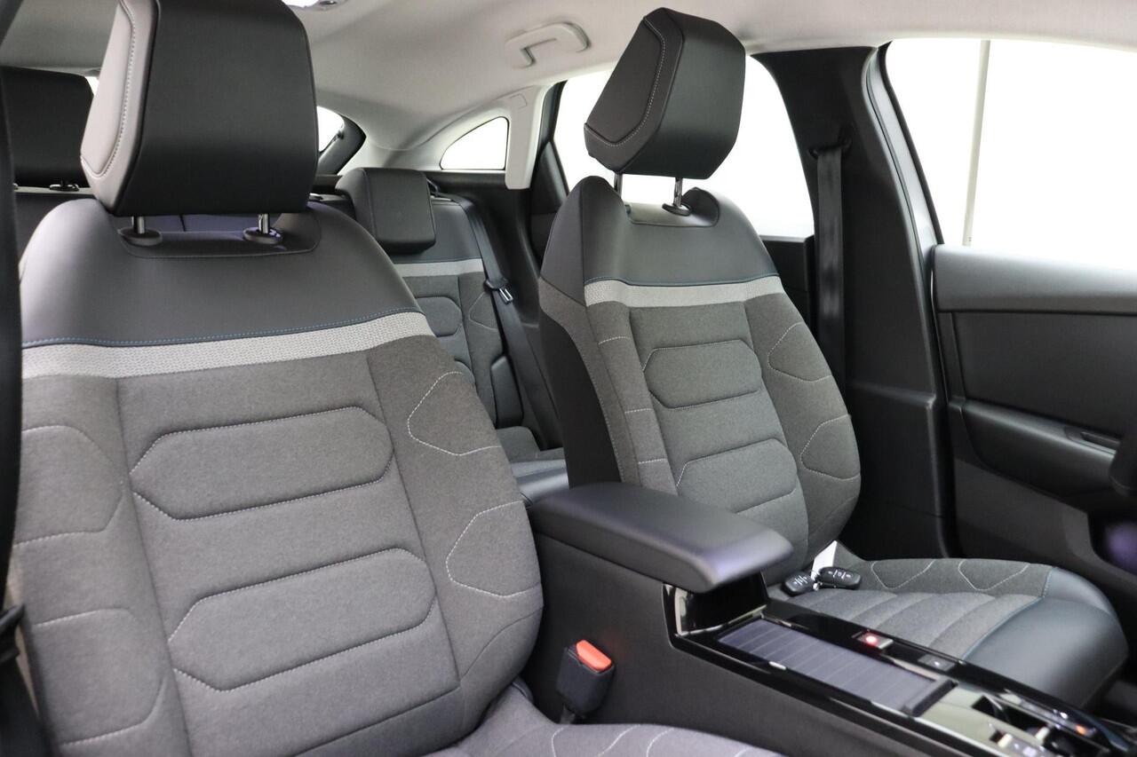 Citroen ë-C4 Feel Edition 50 kWh 3 Fase | Navigatie | Winterpakket | Camera | Head-Up Display | Keyless Entry en Start | Lichtmetalen Velgen