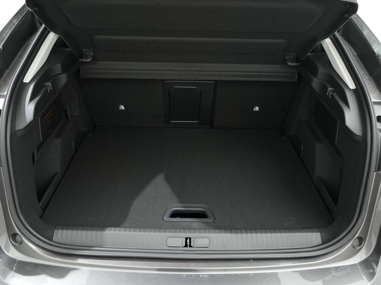 Citroen ë-C4 SHINE 50 KWH 3-FASE NIEUW! 100% SOH | Panoramadak | Massage | Leer