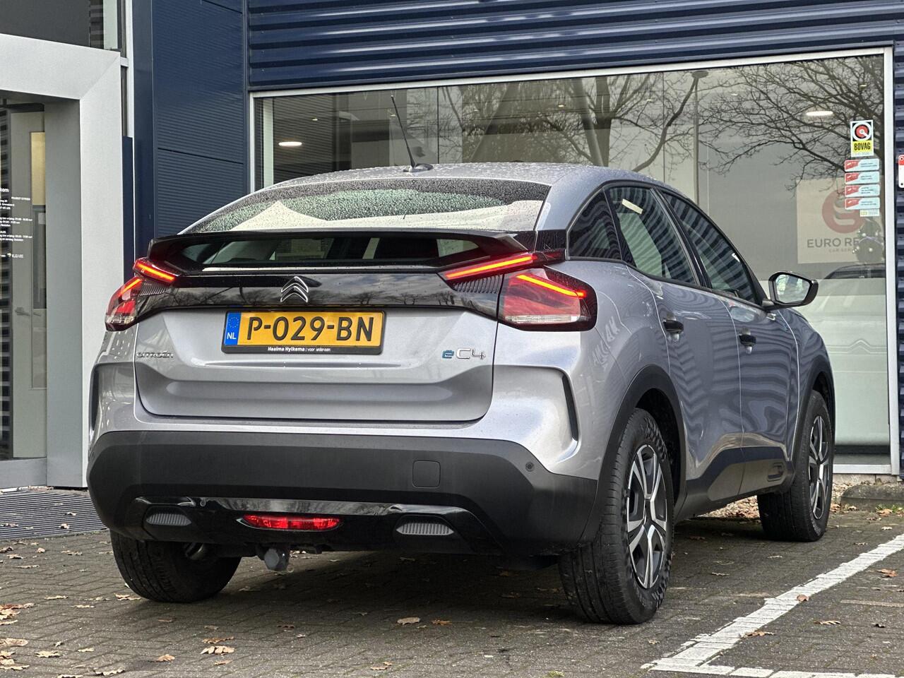 Citroen ë-C4 Live 50 kWh | Trekhaak | Apple Carplay/Android Auto | Cruise Control | Climate Control | Geluidsisolerend glas | Full LED | Parkeersensoren | Standkachel | DAB |