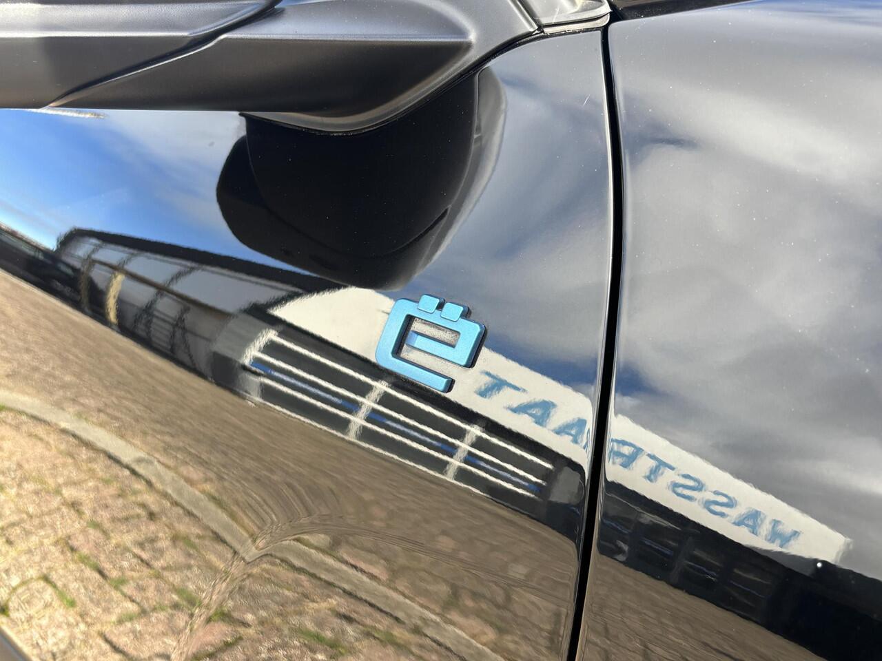 Citroen ë-C4 Feel Pack 50 kWh / ALL-IN RIJKLAARPRIJS /Adaptieve cruise controle/Stuurverwarming/Navi/Camera