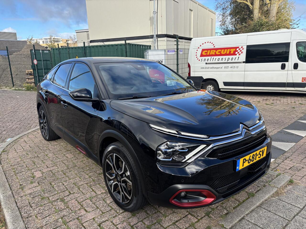 Citroen ë-C4 Feel Pack 50 kWh / ALL-IN RIJKLAARPRIJS /Adaptieve cruise controle/Stuurverwarming/Navi/Camera