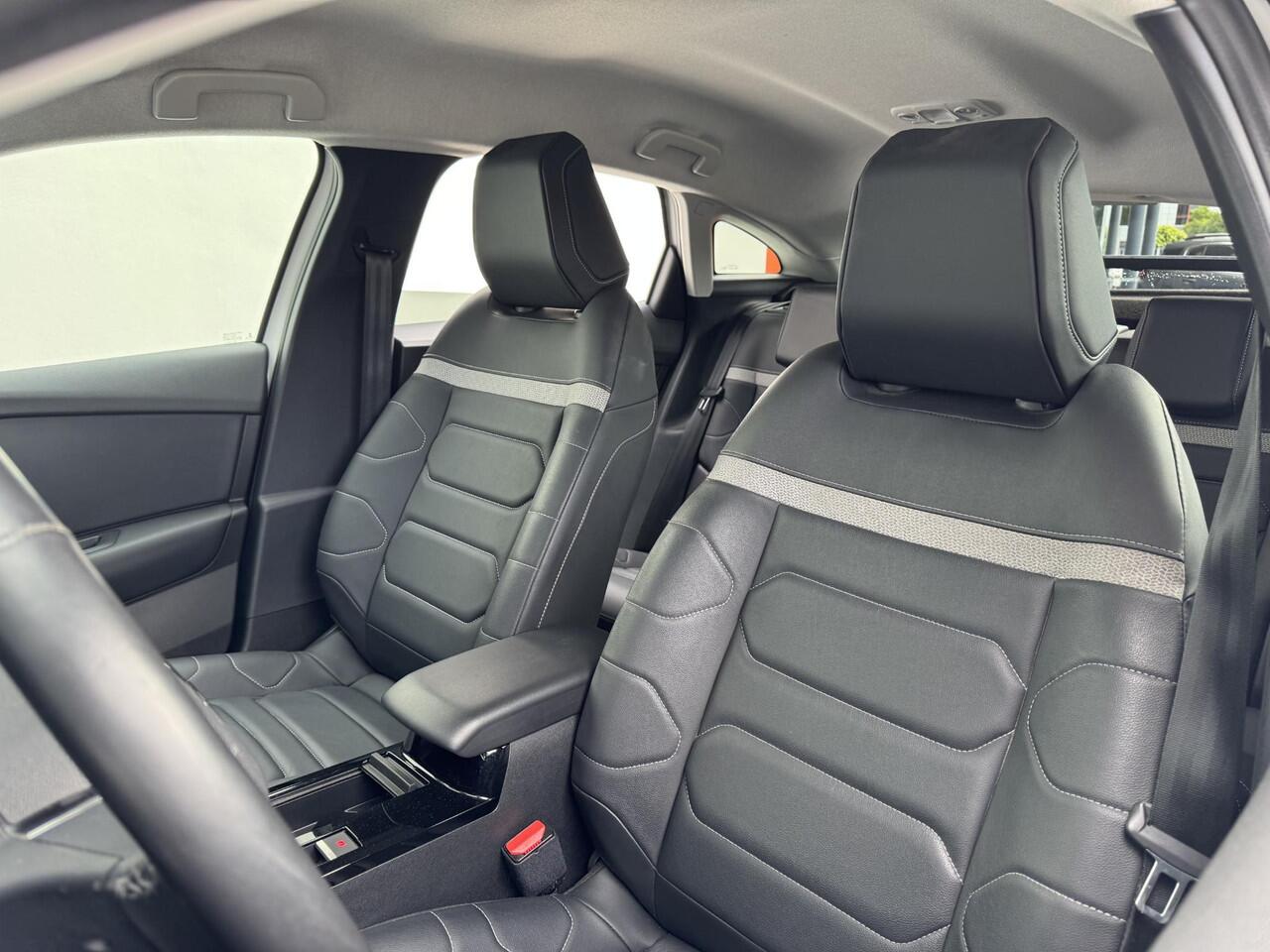 Citroen ë-C4 Shine Pack Business 50 kWh | Rijklaar geleverd, 12 maanden BOVAG garantie! |