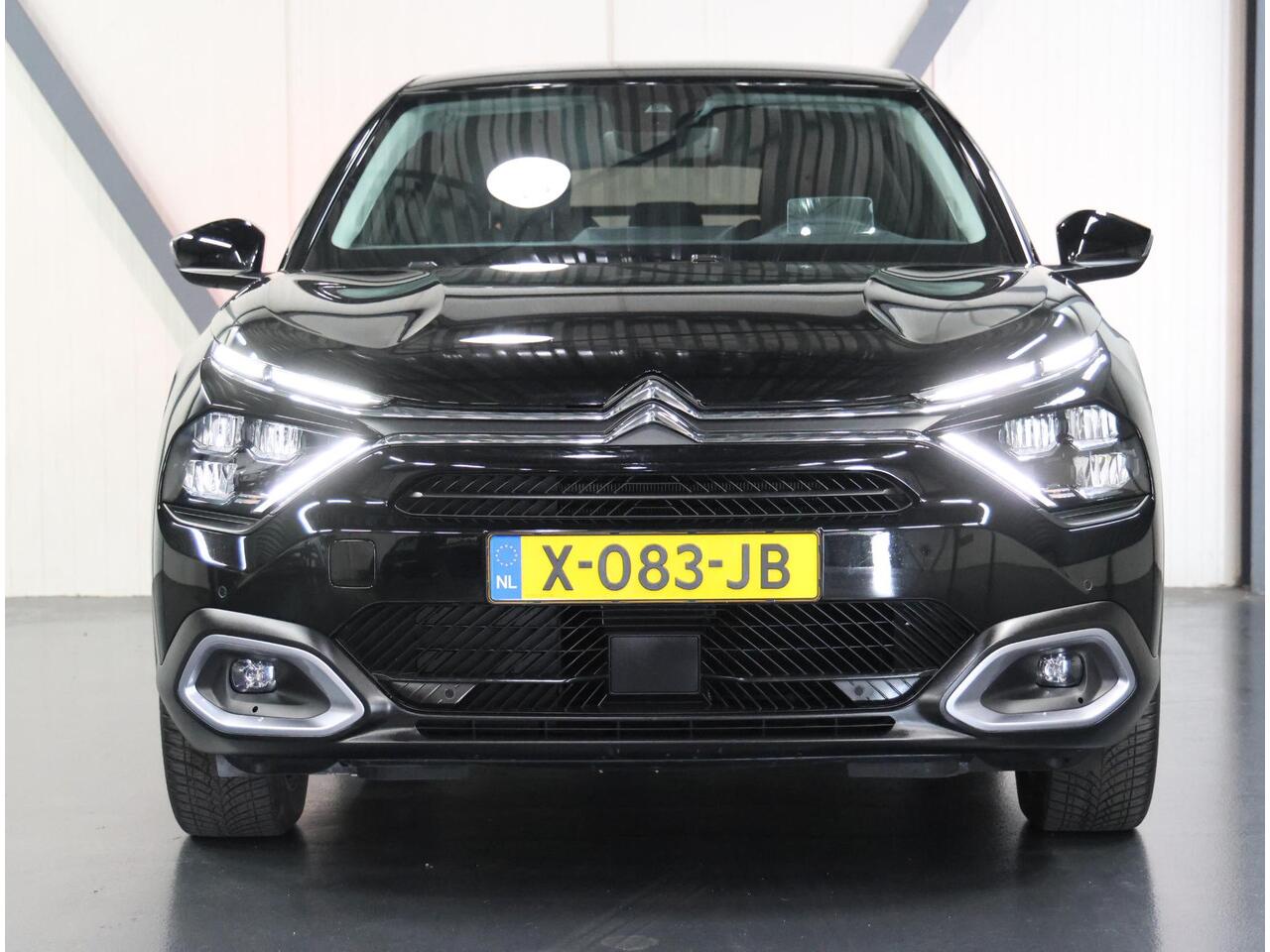 Citroen ë-C4 Max 54 kWh 156PK | ACCURAPPORT 96%| AppleCarPlay/AndroidAuto | Navigatie | Adaptive Cruise Control | Climate Control | Camera | LMV | LED | Armsteun | Isofix | Privacy Glass | Parkeersensoren |