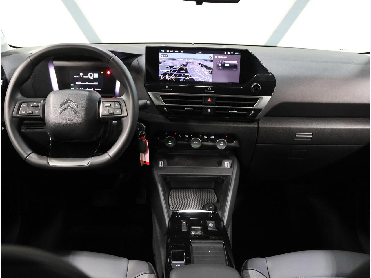 Citroen ë-C4 Feel Pack 50 kWh 136PK | ACCURAPPORT | AppleCarPlay/AndroidAuto | Navigatie | Cruise Control | Climate Control | Camera | LMV | LED | Armsteun | Isofix | Parkeersensoren |