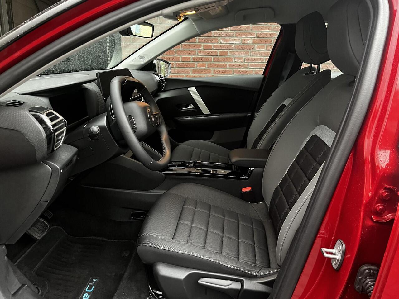 Citroen ë-C4 Business 54kWh 156pk Extended Range | VOORRUIT EN STOELVERWARMING | CAMERA | ADAPTIEVE CRUISE CONTROL |