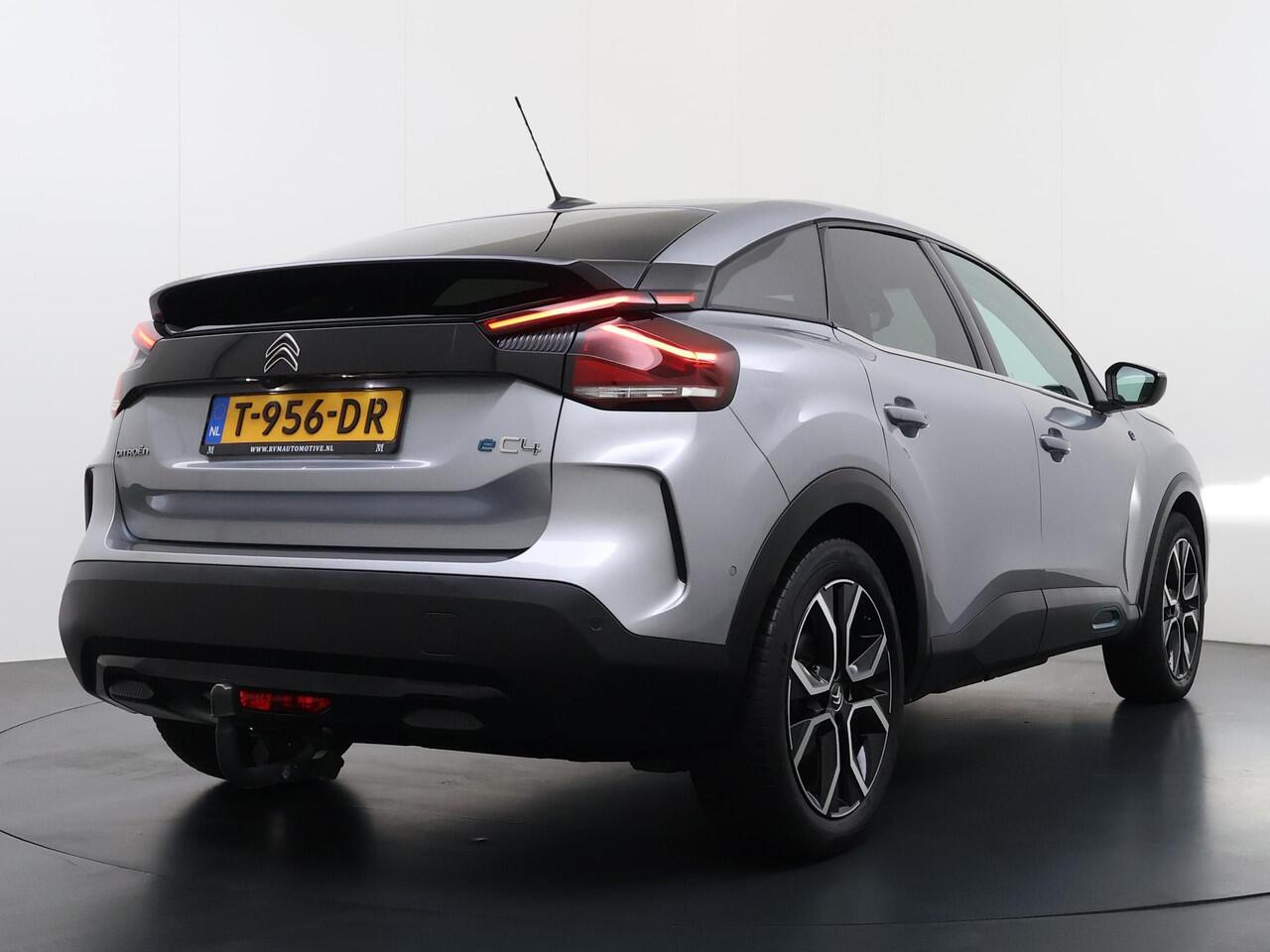 Citroen ë-C4 Shine 50 kWh SOH 98% 3-FASE LADER | stuur + stoel verwarming | trekhaak | head-up display | Camera | keyles start & go | dodehoek | Rijklaar geleverd met 12 maanden BOVAG-garantie