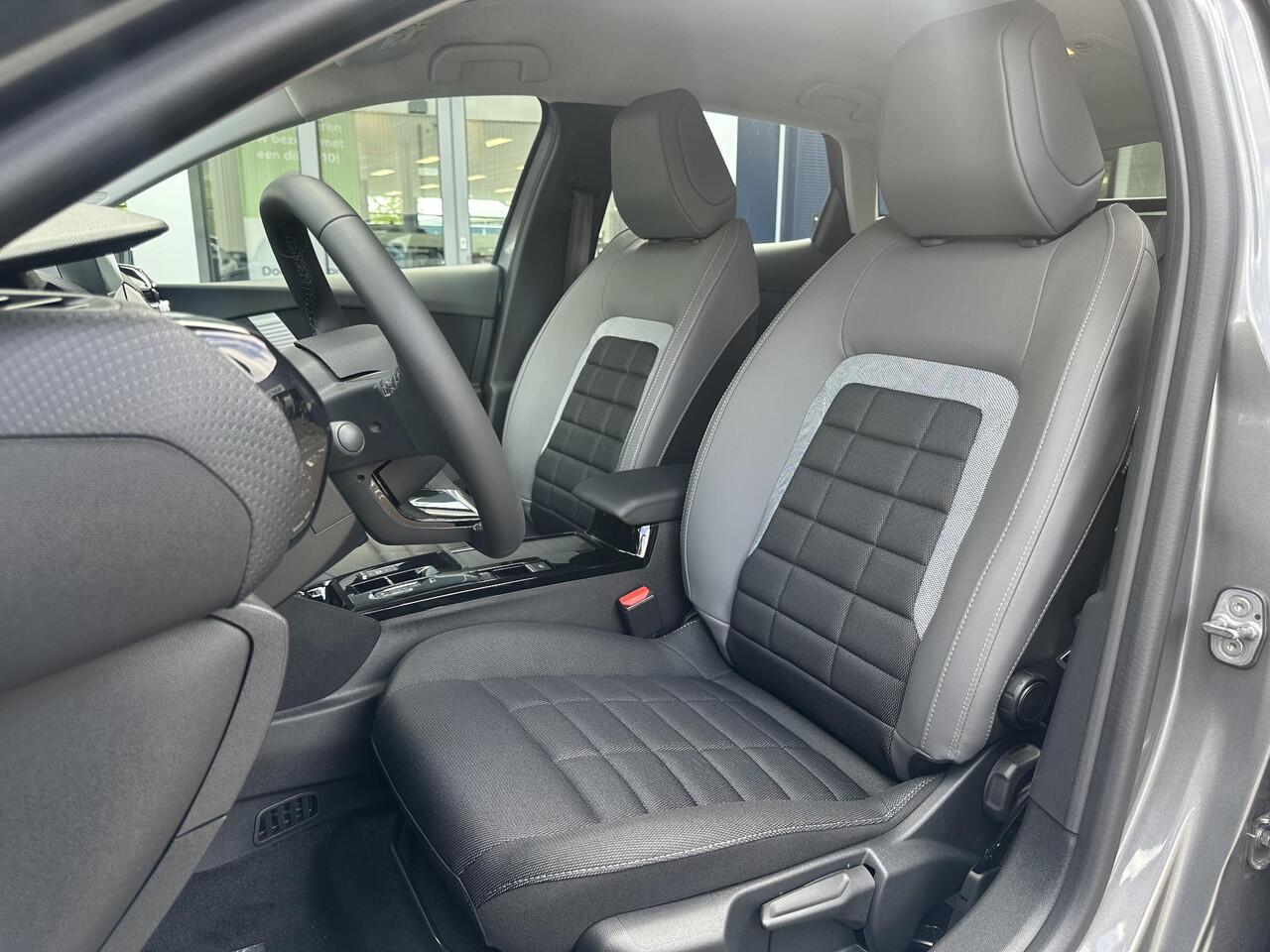 Citroen ë-C4 Business 54 kWh | Stoel-/Voorruitverwarming | Apple Carplay/Android Auto | Adaptive Cruise Control | Full LED | Keyless Entry/Start |