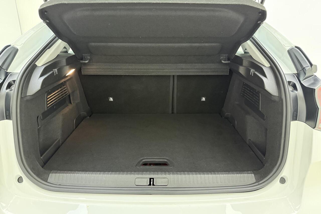 Citroen ë-C4 Feel 50 kWh | Climate control | Camera | Navigatie via Carplay | Parkeersensoren | DAB Radio | Cruise control