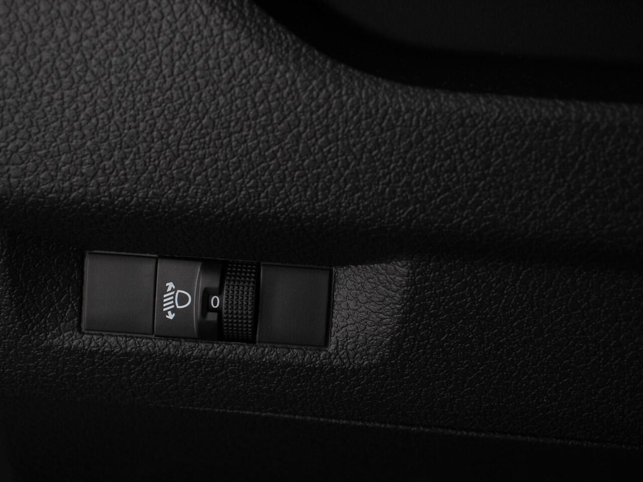 Citroen ë-Jumpy L2 136 Automaat 75 kWh | 3p | Automatische Airco | Multimedia scherm | Cruise Control | Dab | Digitaal dasboard |