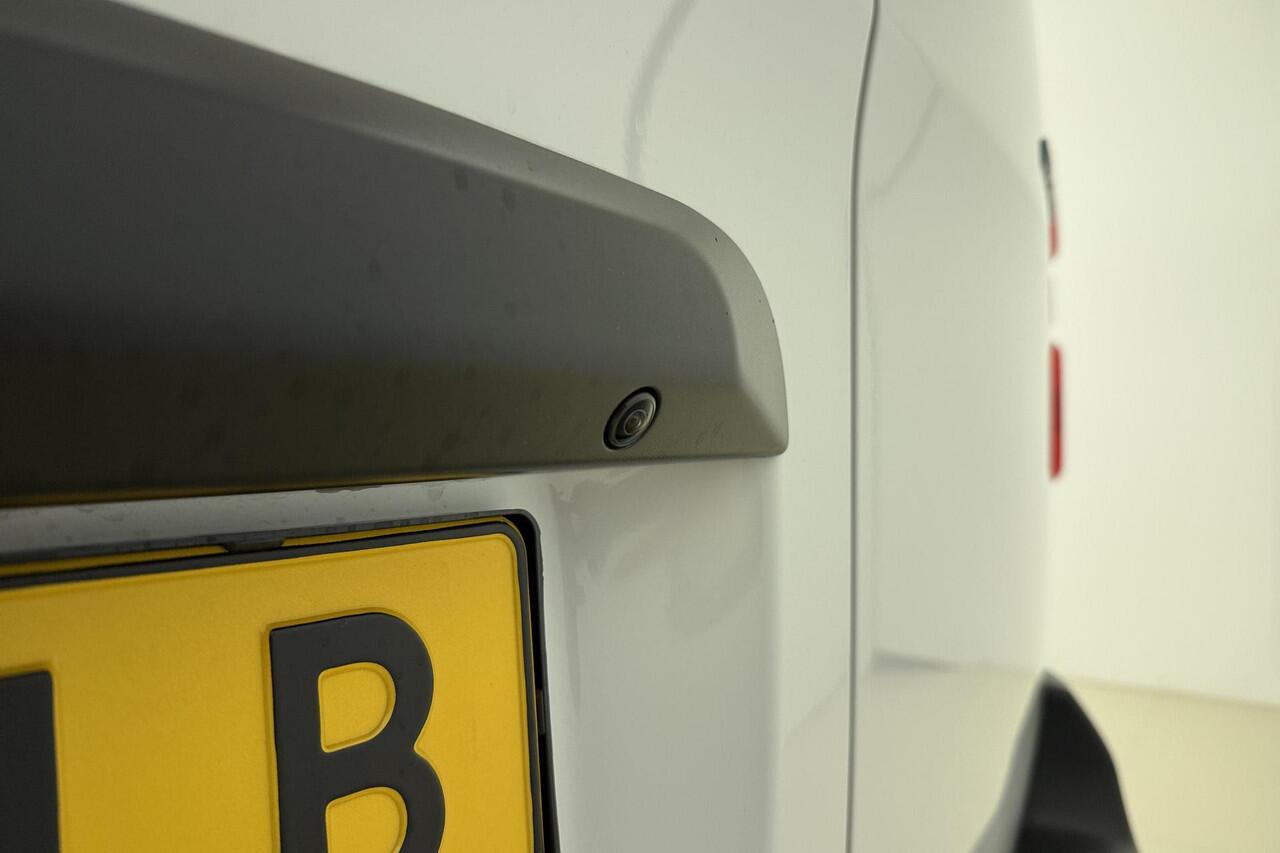 Citroen ë-Jumpy L2 136 75 kWh 100% Elektrisch | 3-Zits | Camera | Parkeersensor | Airco | Cruise Control | Navigatie | Mirror Screen | Demo