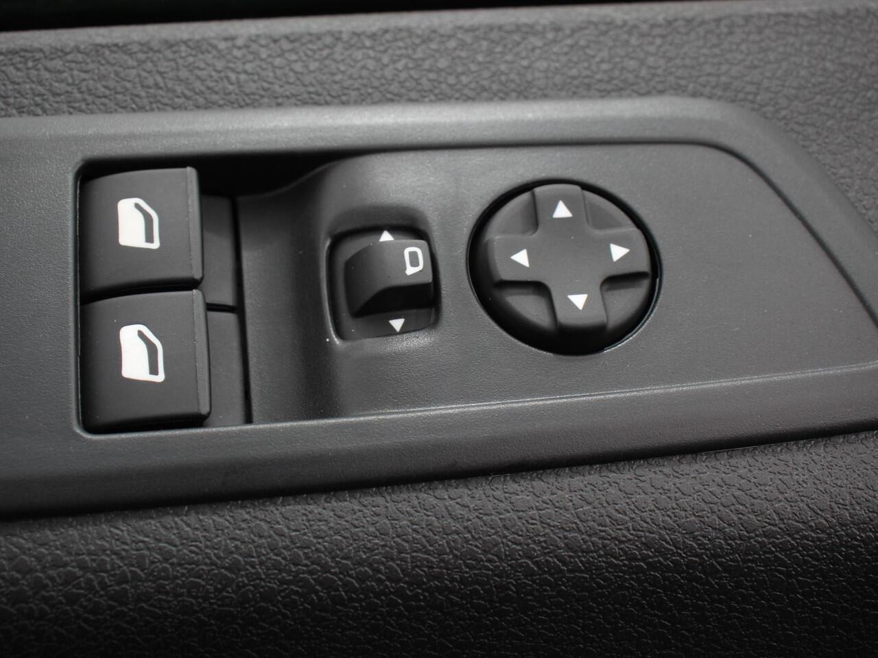 Citroen ë-Jumpy L2 136 Automaat 75 kWh | 3p | Automatische Airco | Multimedia scherm | Cruise Control | Dab | Digitaal dasboard |