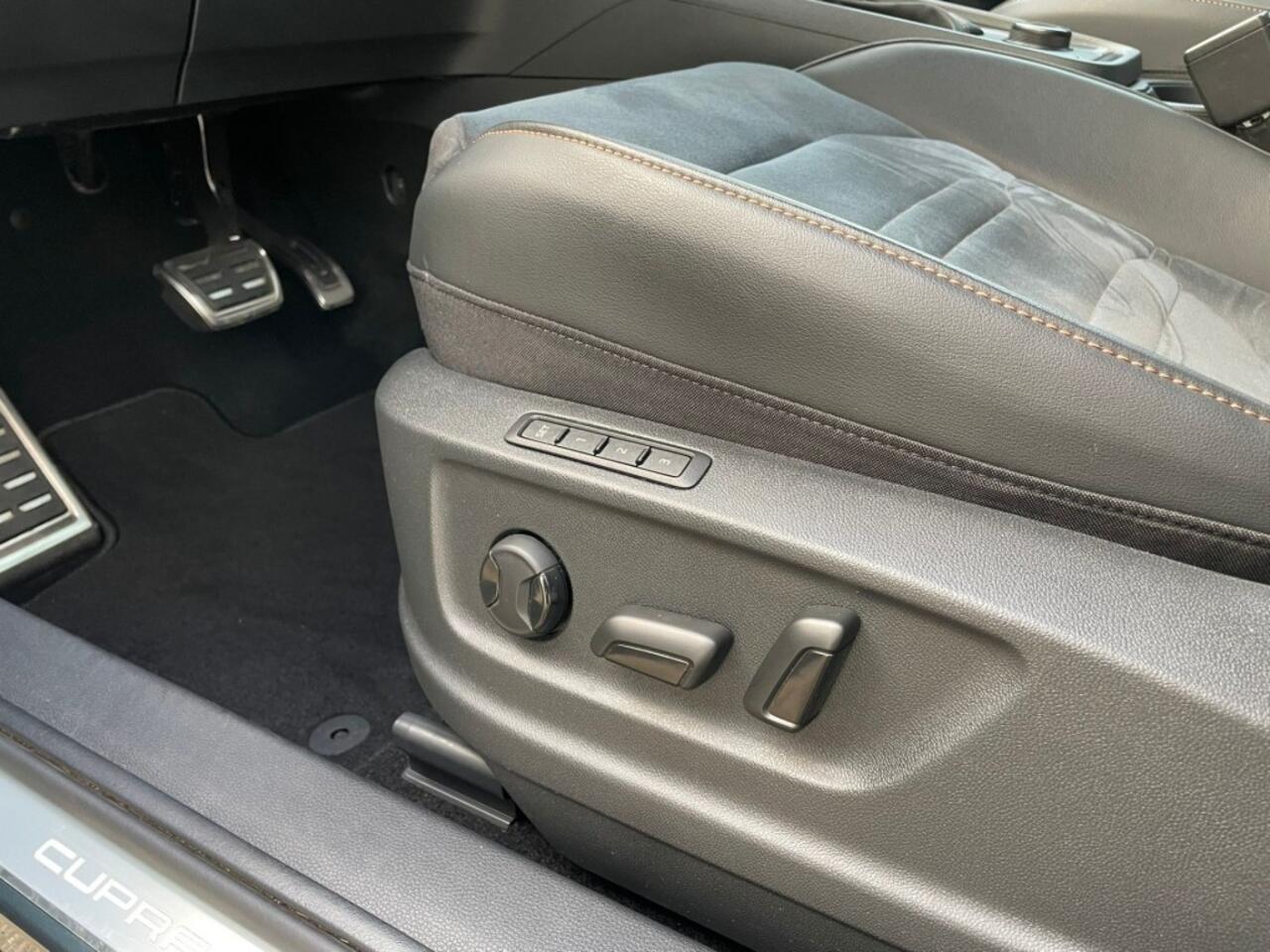 Cupra Ateca 2.0 TSI VZ 300PK 4DRIVE, Brembo, Trekhaak, Pano, Speciale uitvoering!