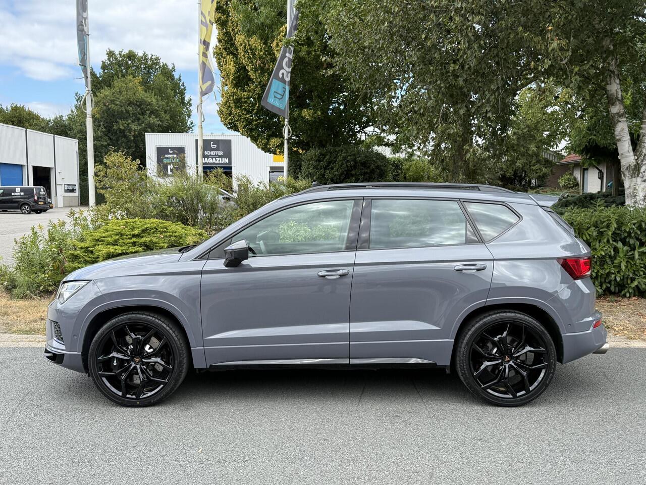 Cupra Ateca 2.0 TSI 4DRIVE 400PK LimitedoAkrapovicoPano