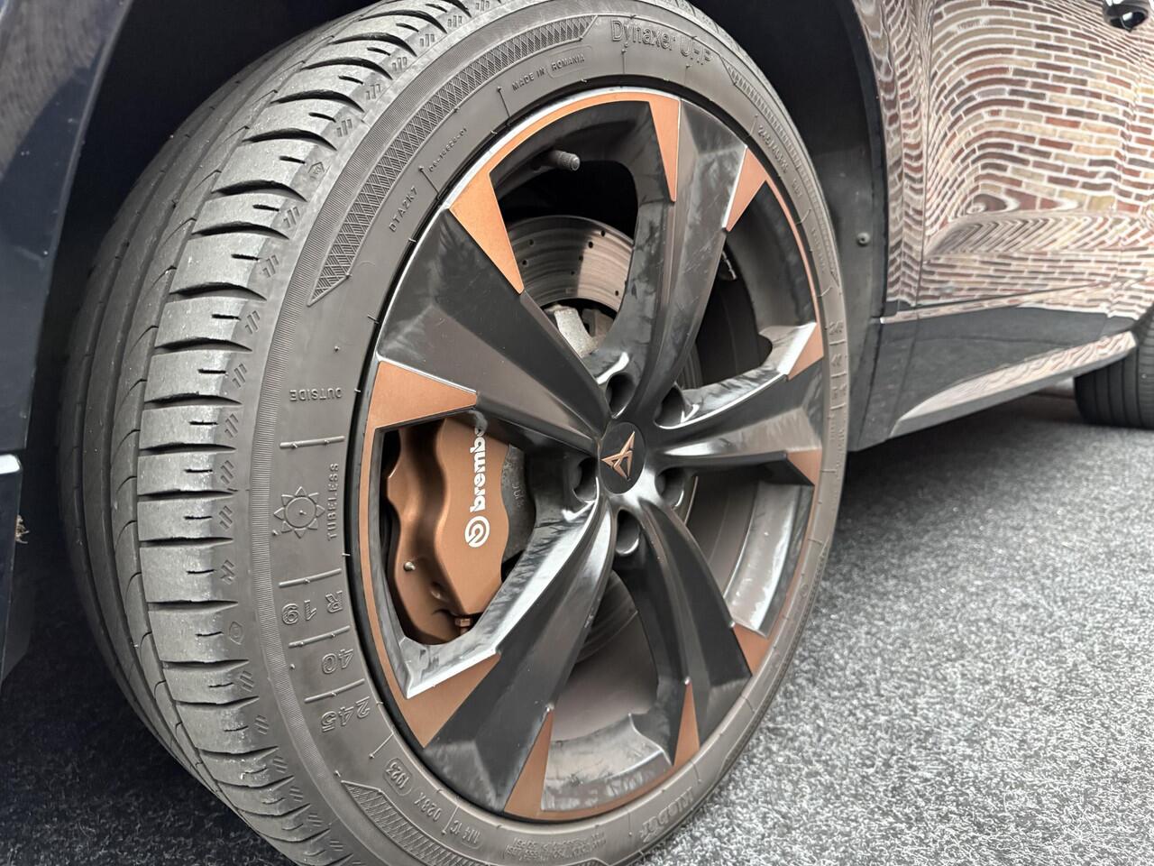 Cupra Ateca 2.0 TSI 4DRIVE Brembo | Panorama | Achteruitrijcamera | Adaptive cruise