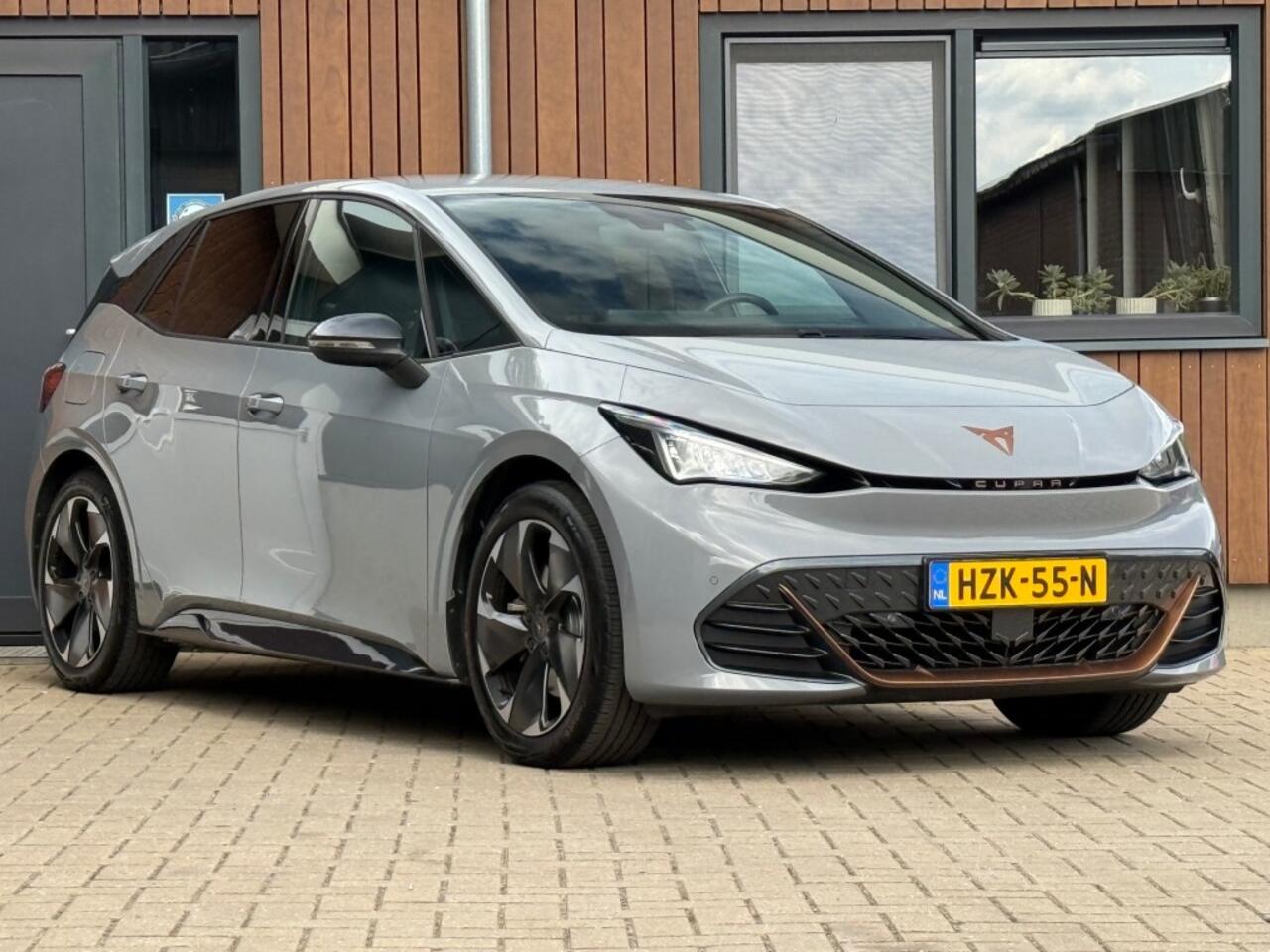 Cupra Born PERFORMANCE 82 KWH GROTE ACCU! acc stuur verw. camera