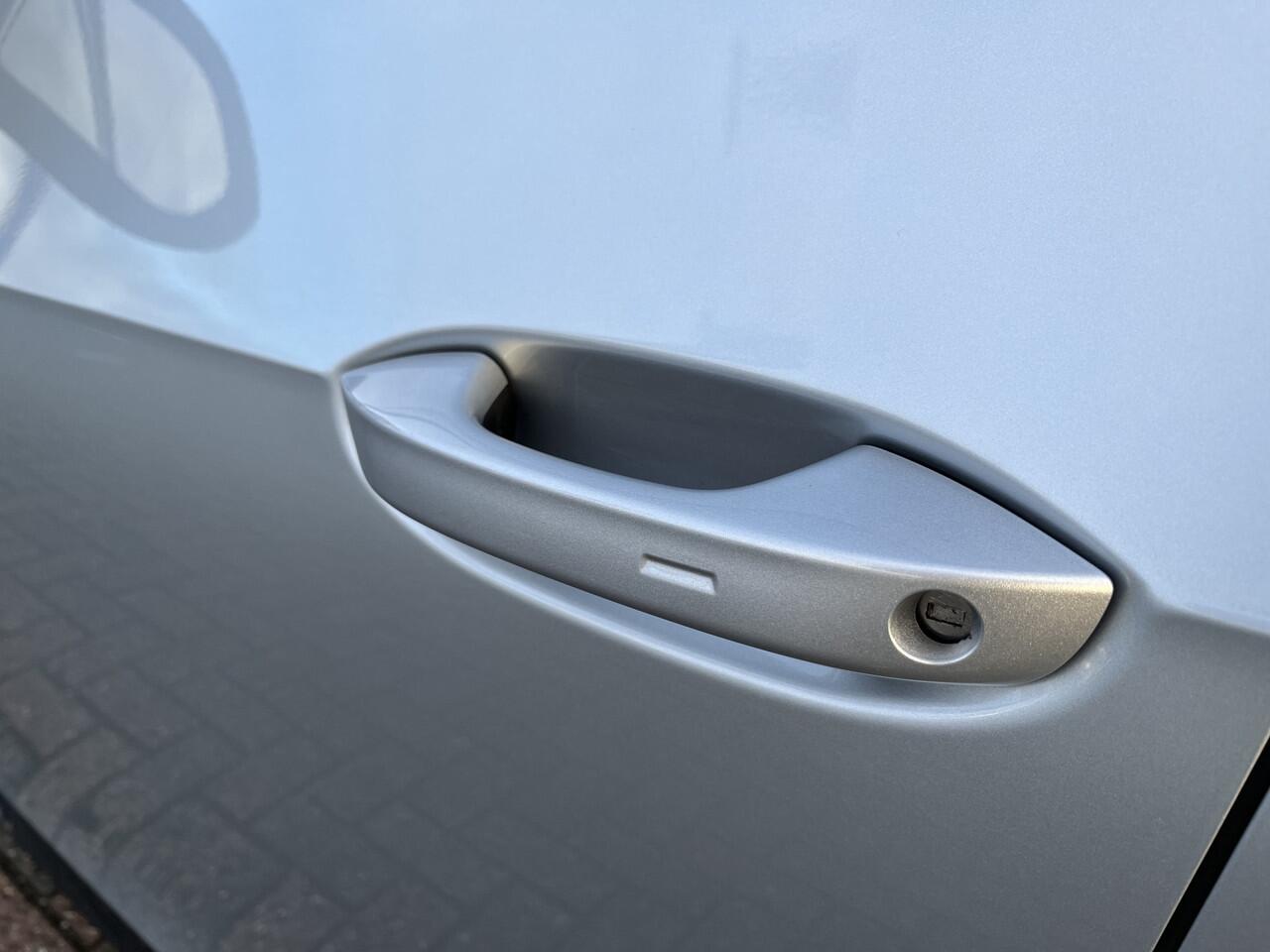 Cupra Born Adrenaline One 62 kWh / 89% SOH/ CAMERA/ PARK. SENSOREN + CAMERA/ STOELVERWARM./ ADAPT. CRUISE/ NAVI/ FULL LINK/ CLIMA/ LED/ DAB/ 19" LMV