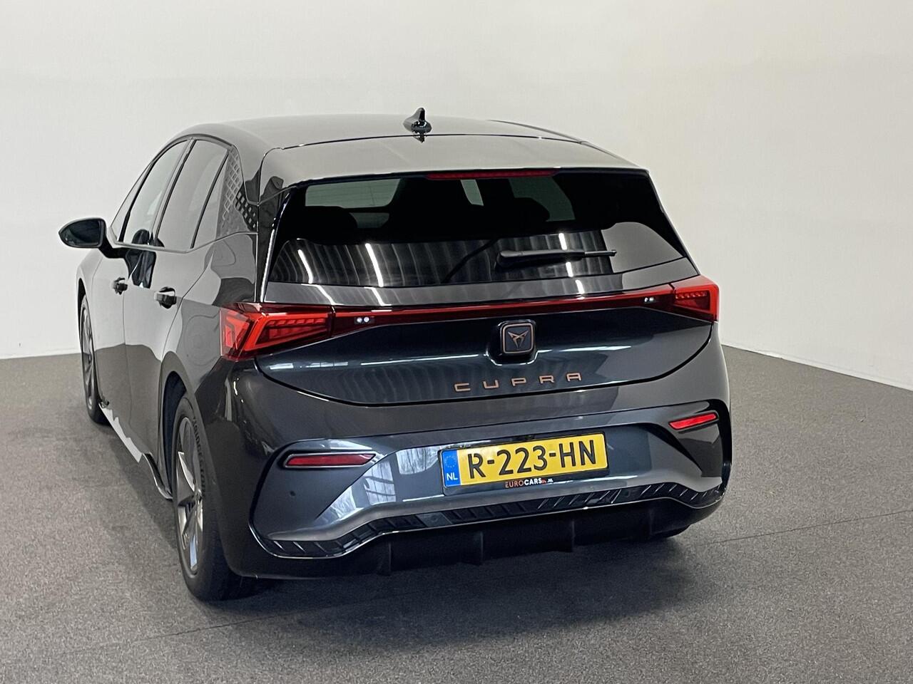 Cupra Born Business Plus 62 kWh Navigatie Apple Carplay/Android Auto Camera Parkeersensoren Adaptive Cruise Control Stuurverwarming Full Led Climate Control