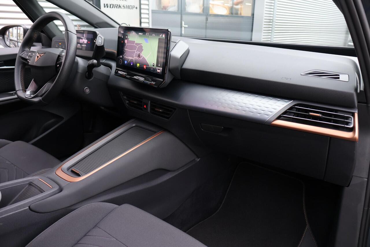 Cupra Born Business 62 kWh 2e Eigenaar | Volledig onderh | BTW | NL-Auto | SOH 91% | Stuurverwarming | Camera | Navi | Sfeer | Carplay | Ad Cruise | DAB | Full Led | Keyless | Start/Stop | PDC