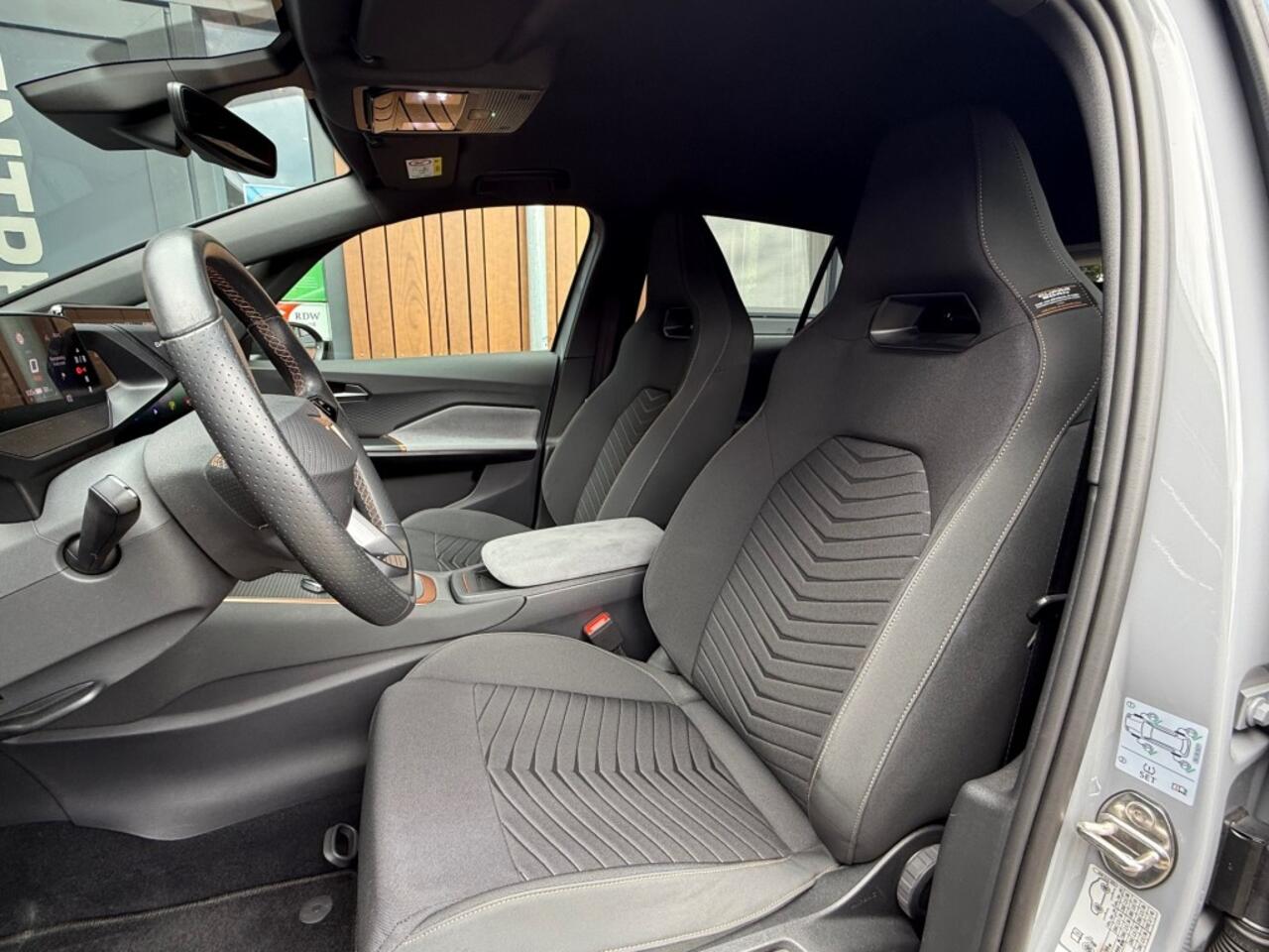 Cupra Born PERFORMANCE 82 KWH GROTE ACCU! acc stuur verw. camera