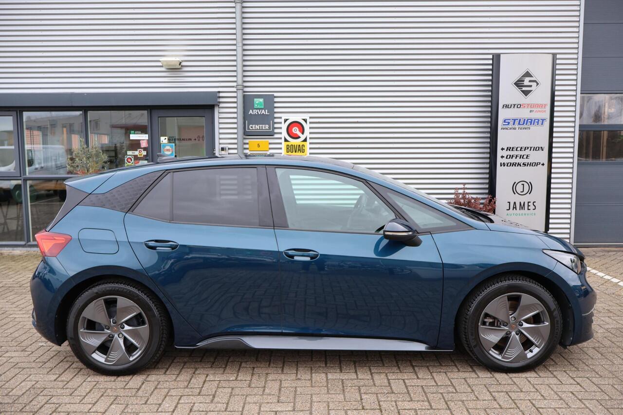 Cupra Born Business 62 kWh 2e Eigenaar | Volledig onderh | BTW | NL-Auto | SOH 91% | Stuurverwarming | Camera | Navi | Sfeer | Carplay | Ad Cruise | DAB | Full Led | Keyless | Start/Stop | PDC