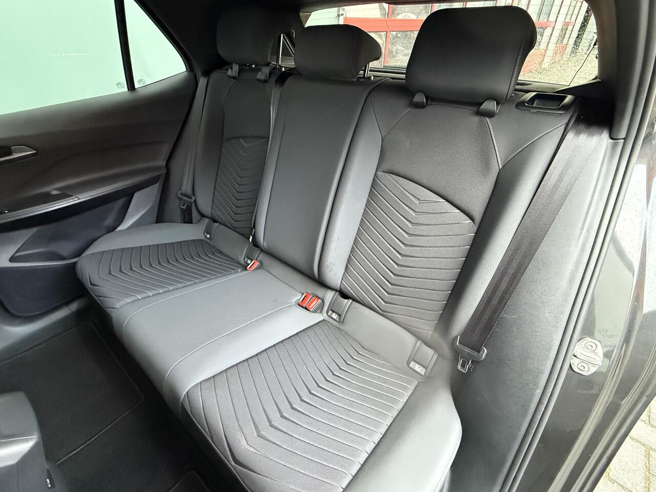 Cupra Born BWJ 2022 62 KWh Business Plus 204 PK FULL LED | CARPLAY + ANDROID | CAMERA | SPORTSTOELEN | NAVI | CLIMA | CRUISE | LMV | PDC