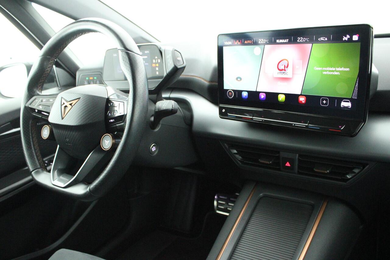 Cupra Born Performance 231pk 62 kWh SOH 89% Alcantara Sportstoelen Camera Stoelverwarming Keyless Elek. Verstelbare Stoelen Beats