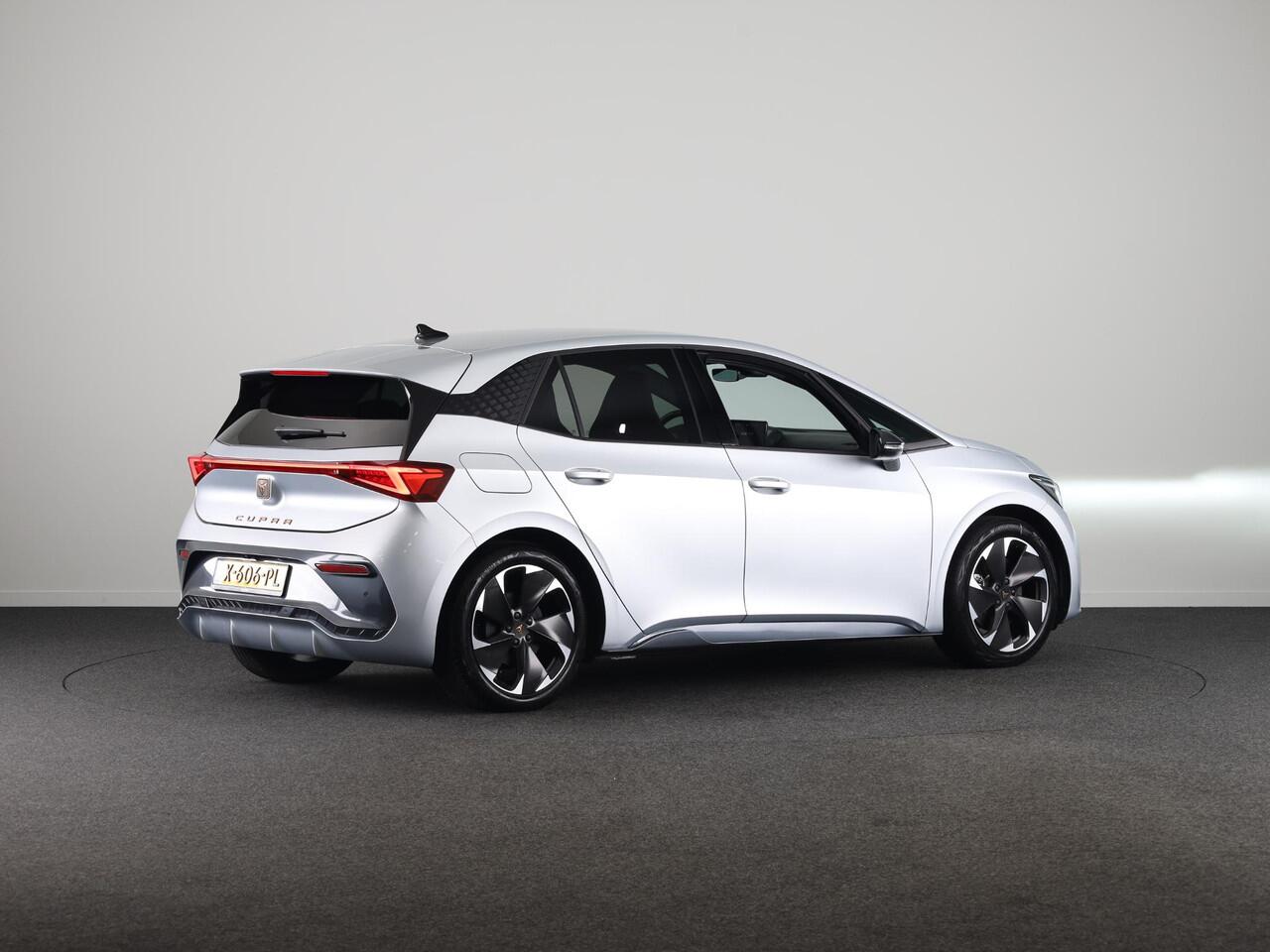 Cupra Born Adrenaline 62 kWh 230 pk | Navigatie | Parkeersensoren | Achteruitrijcamera | LED koplampen | Stoelverwarming | BEATS audio system |