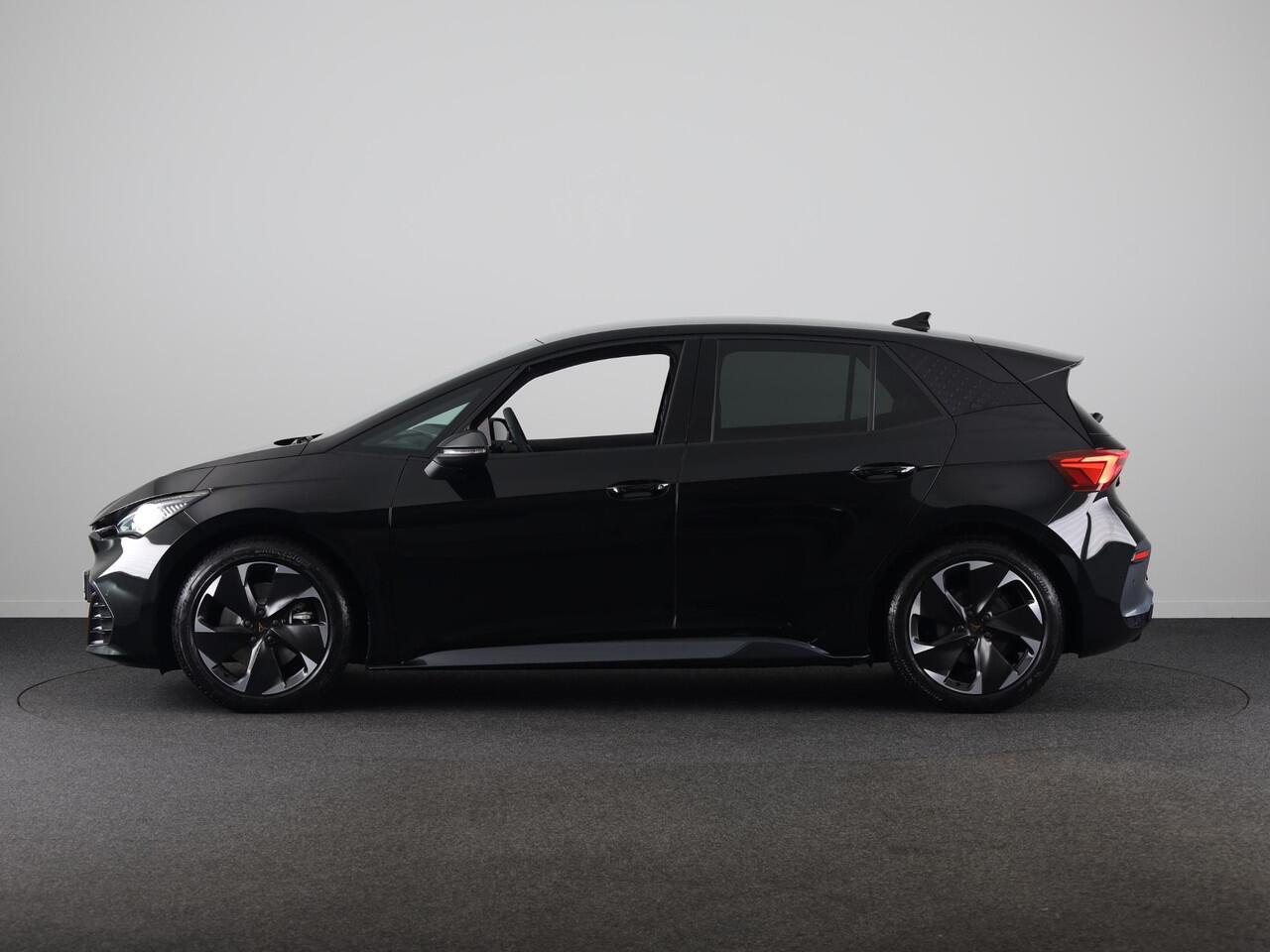 Cupra Born Business Limited 63 kWh 232PK | Stoel & Stuurverwarming | Achteruitrijcamera | Navigatie | Keyless Entry | Draadloze Carplay en Androidauto |