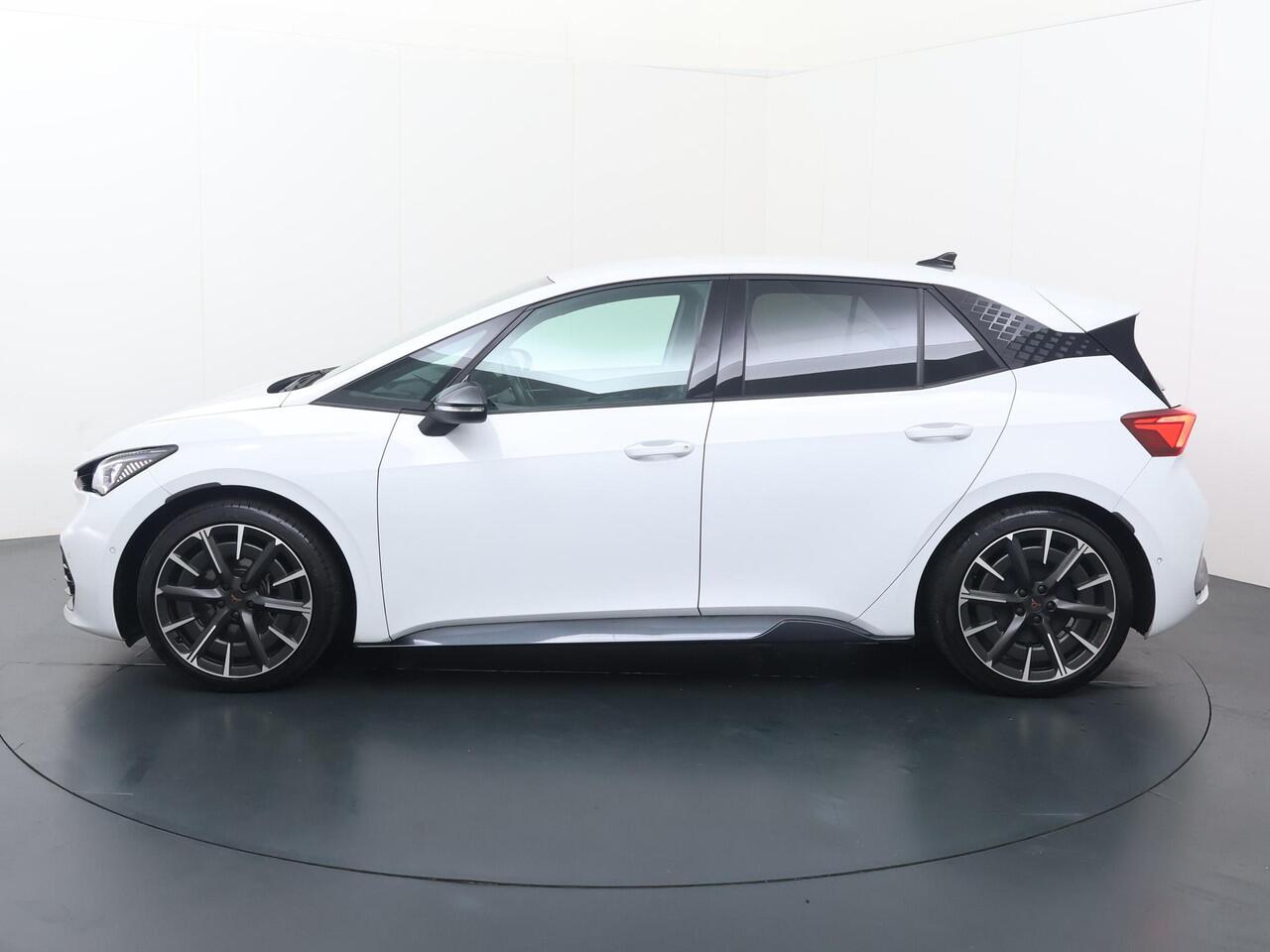 Cupra Born Performance 62 kWh | 231 PK | SoH 92% | Navigatiesysteem | Adaptive cruise control | Climate control | LED verlichting |