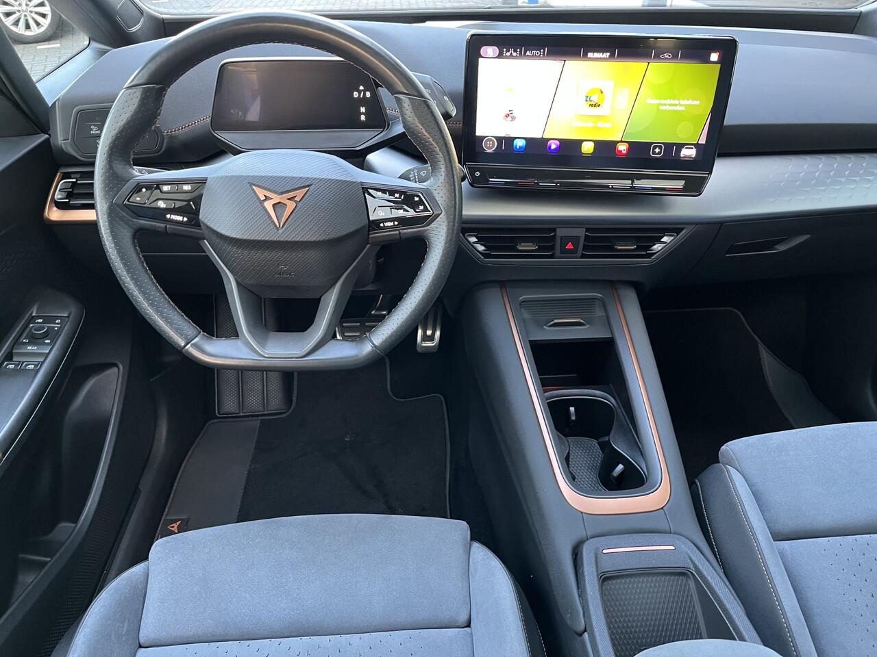 Cupra Born Copper Edition One 62 kWh / 90% SOH/ PANO/ 360 CAMERA/ PARK. SENSOREN/ HEAD-UP DISPLAY/ MASSAGE FUNCTIE/ STOELVERWARM./ FULL LINK/ LED/ NAVI/ CLIMA/ 19'' LMV