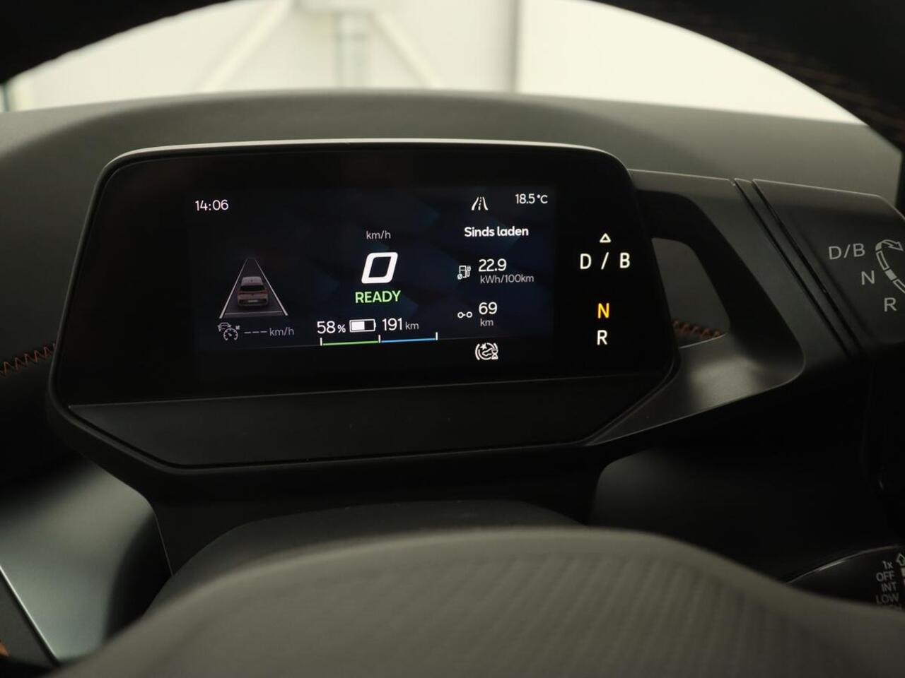 Cupra Born Business 62 kWh | Stoel & stuurverwarming | Camera | Adaptive cruise | Carplay | Navigatie | Sportstoelen | Parkeerhulp