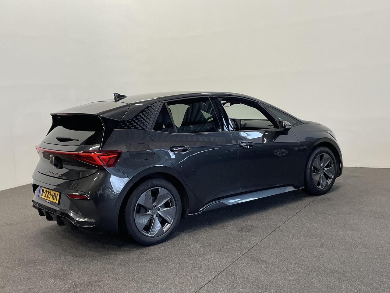 Cupra Born Business Plus 62 kWh Navigatie Apple Carplay/Android Auto Camera Parkeersensoren Adaptive Cruise Control Stuurverwarming Full Led Climate Control